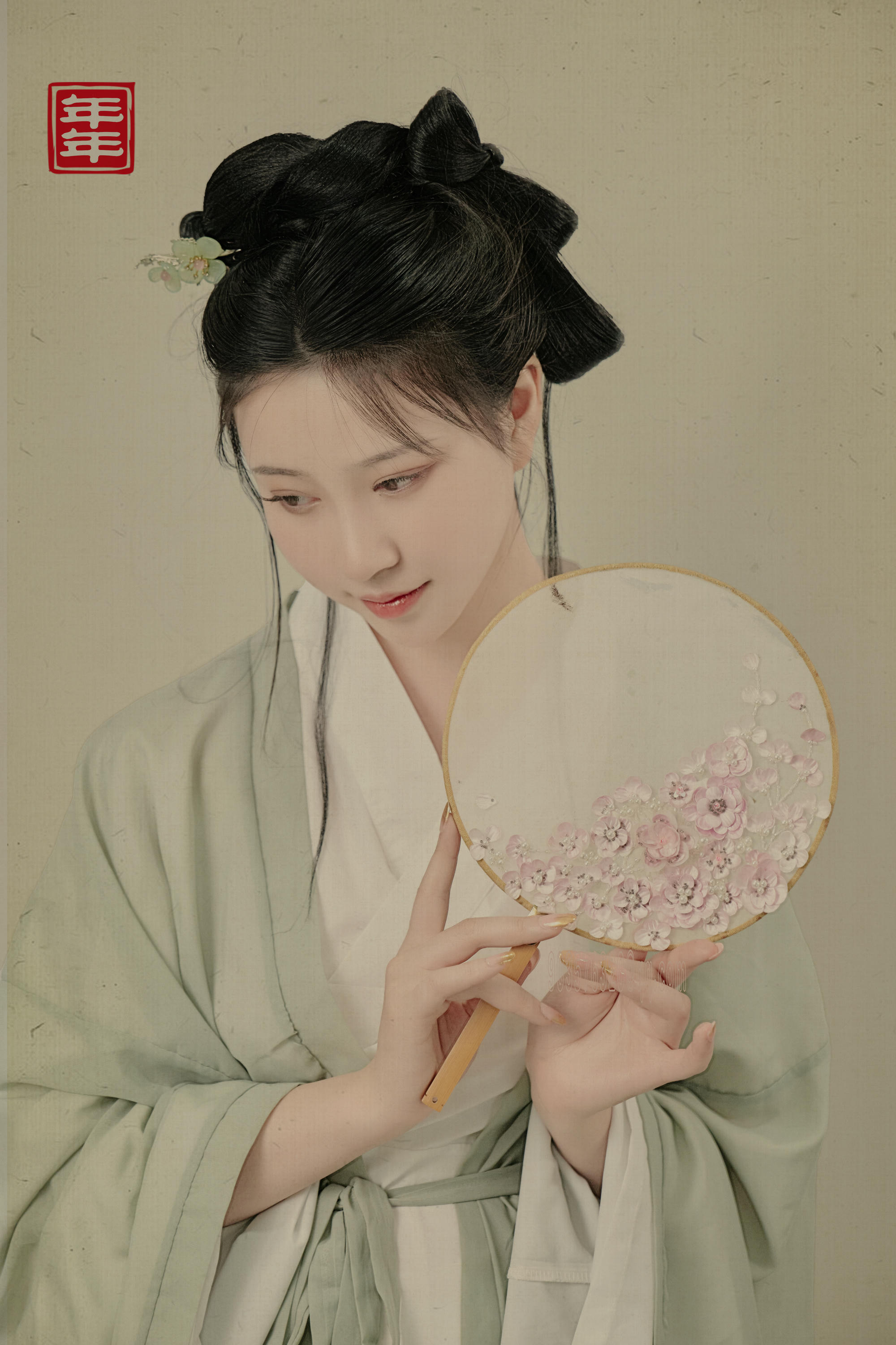 年年 NO.107 白玉兰 [26P-244MB]_第1集