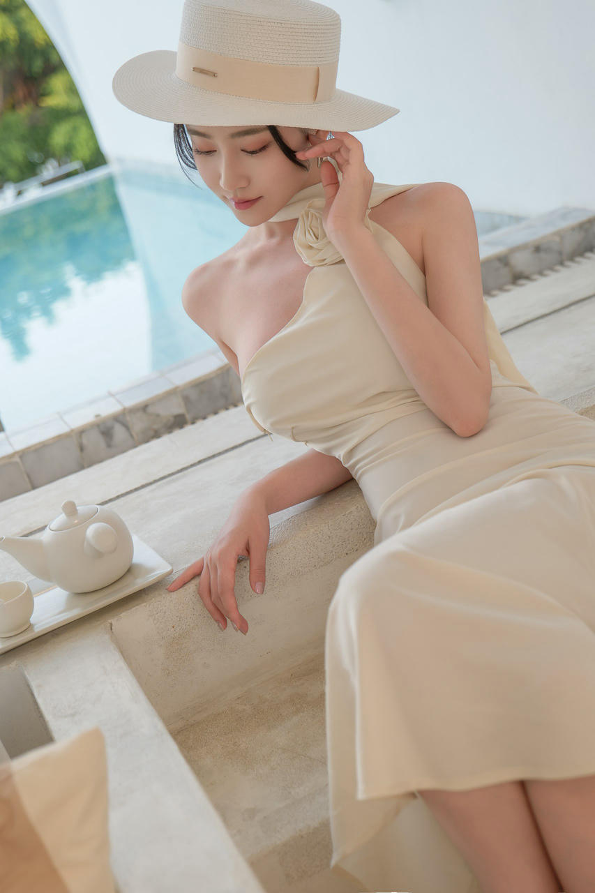 年年 NO.111 情迷法兰西 [80P／123MB]_第1集