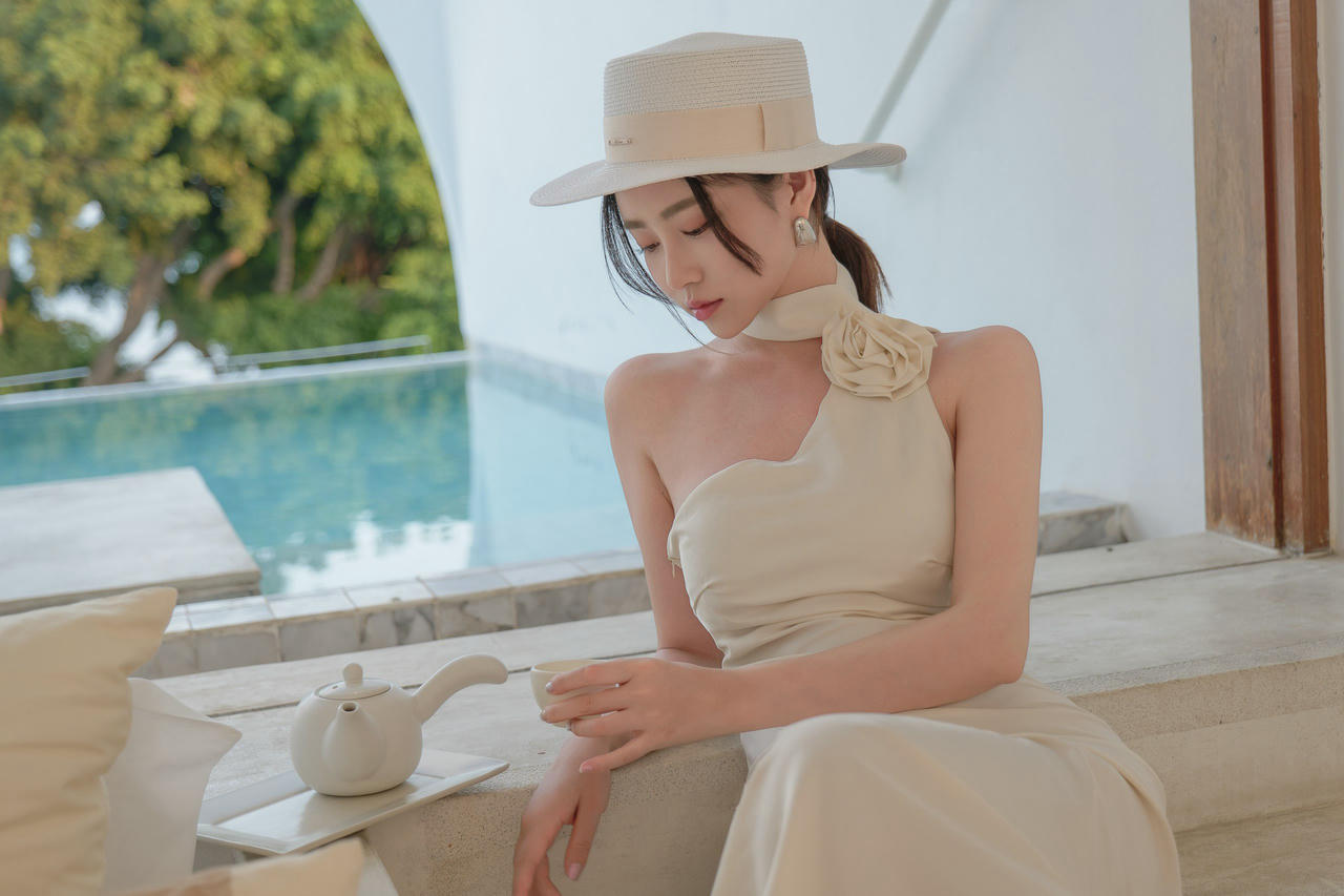 年年 NO.111 情迷法兰西 [80P／123MB]_第1集