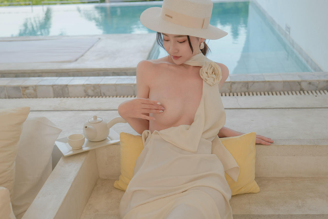 年年 NO.111 情迷法兰西 [80P／123MB]_第2集