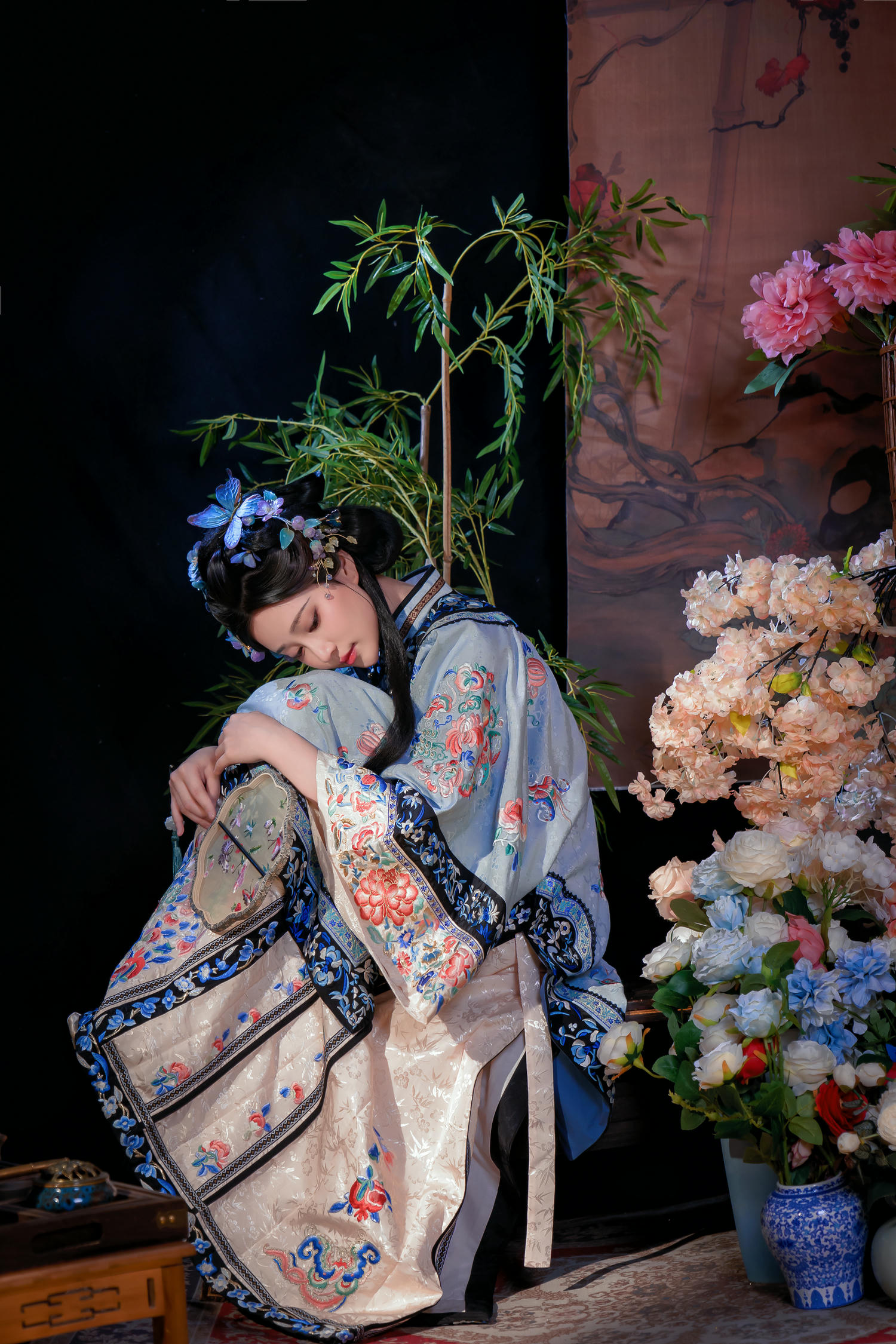 年年 NO.123 丝兰陵 [71P 298MB]_第1集