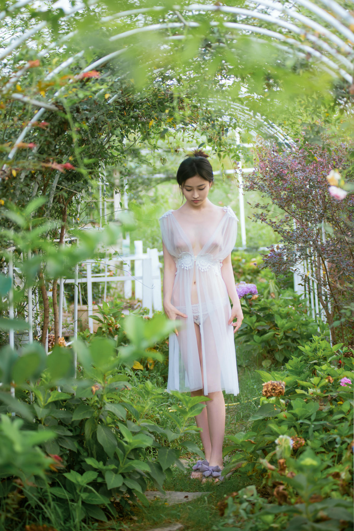 年年 NO.014 神明之女 [40P 232MB]_第2集