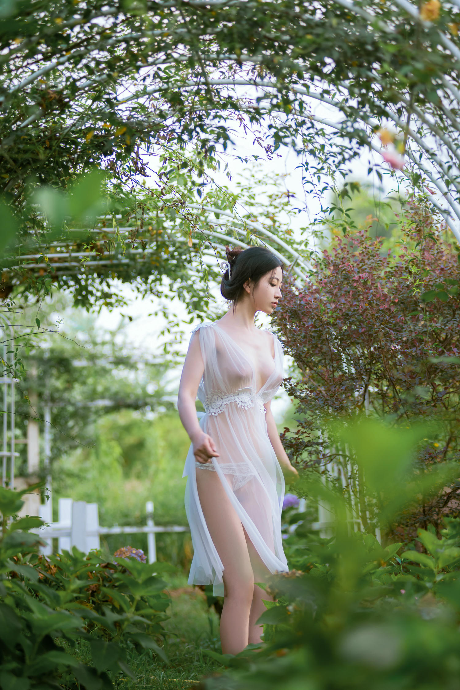 年年 NO.014 神明之女 [40P 232MB]_第2集