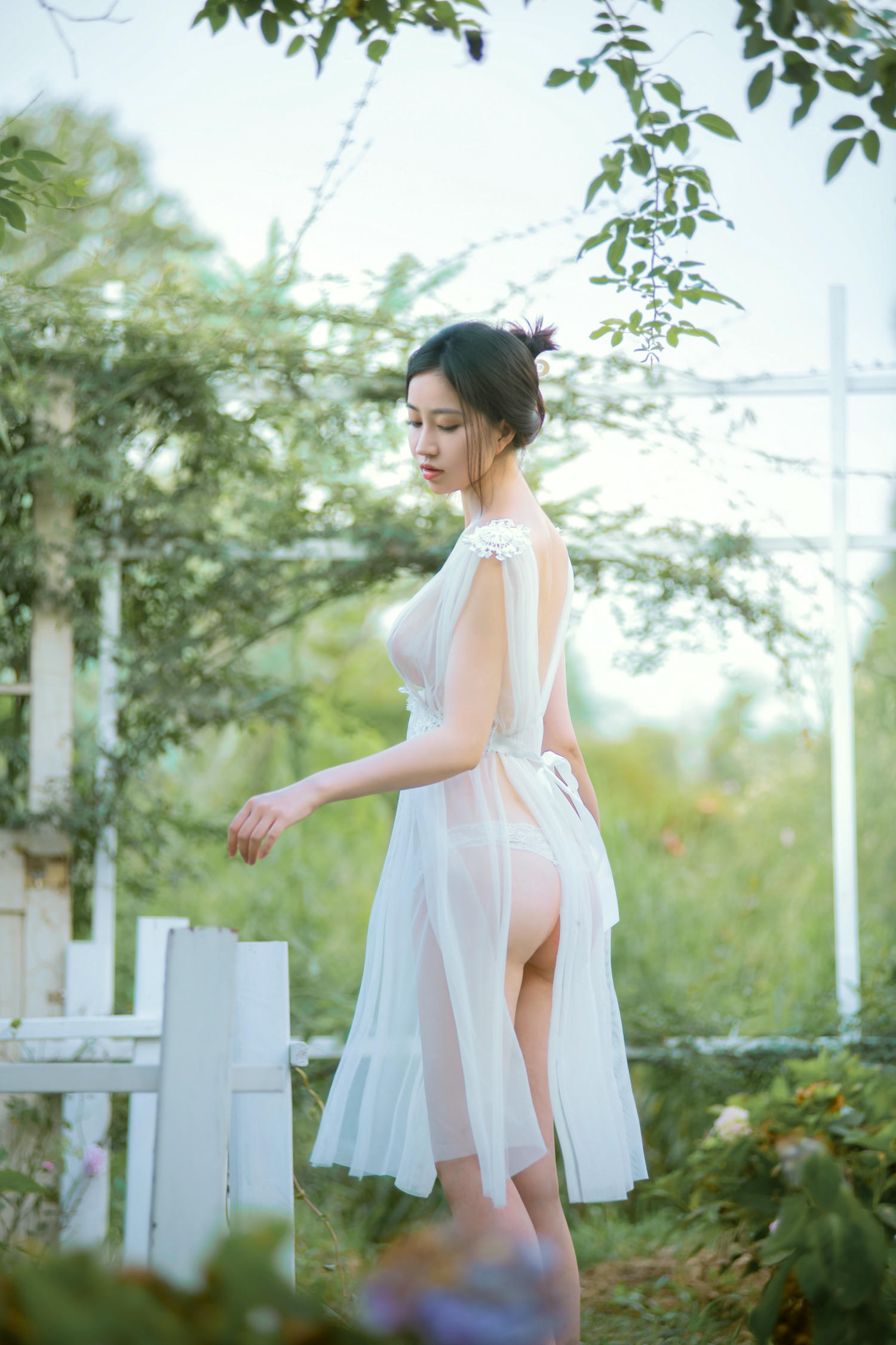 年年 NO.014 神明之女 [40P 232MB]_第2集