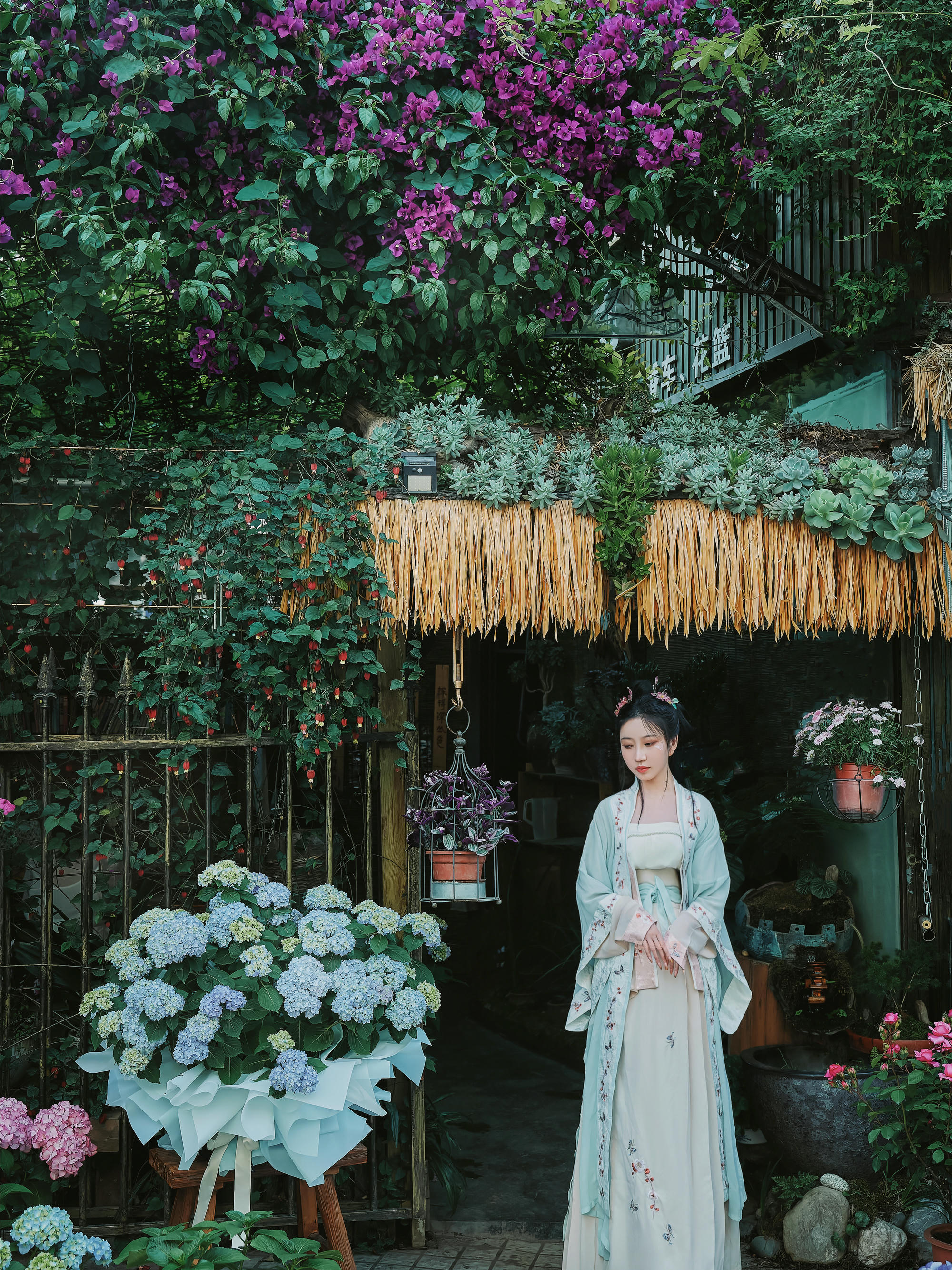 年年 NO.025 花间集 [39P 503.68 MB]_第1集