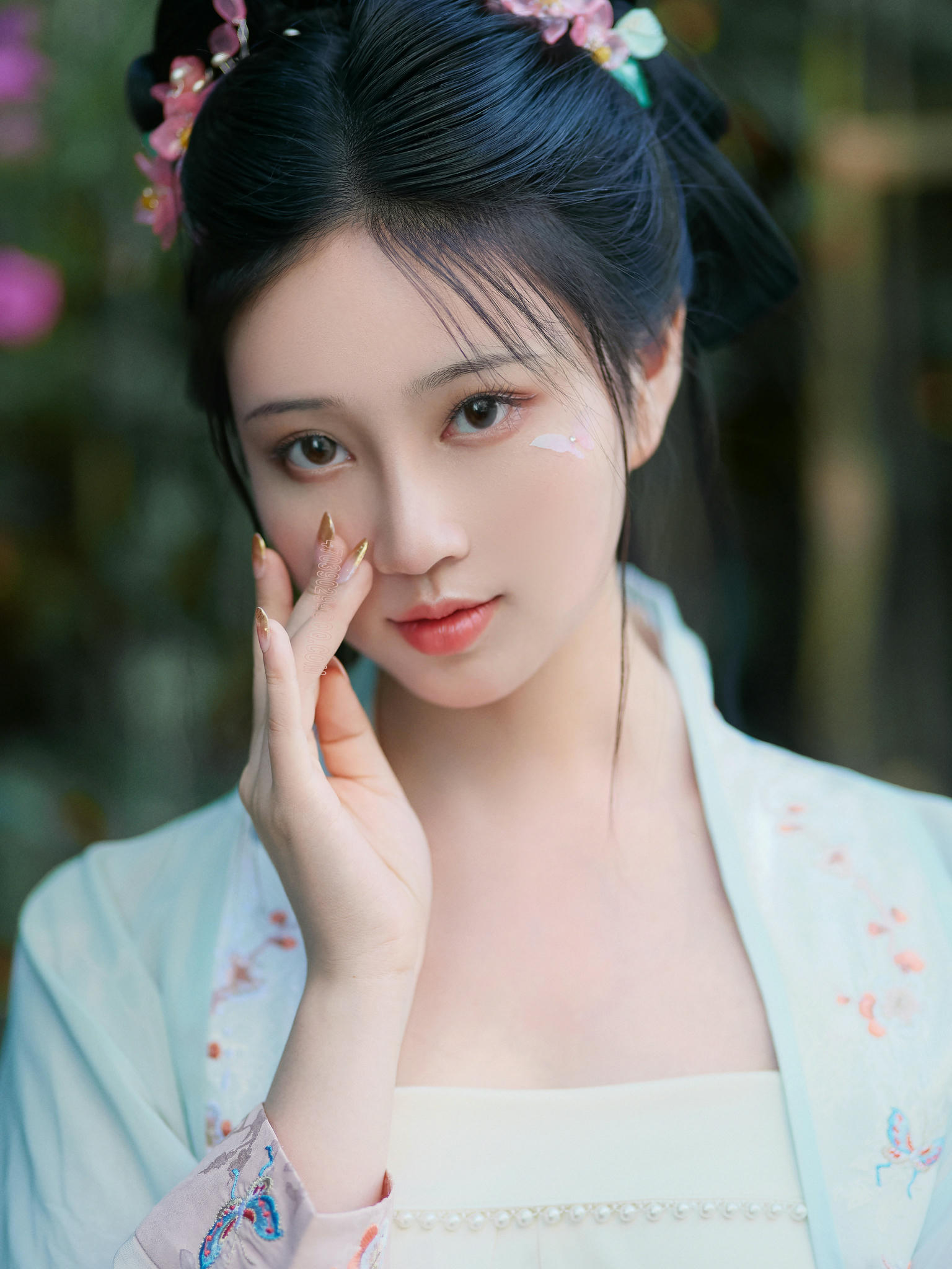 年年 NO.025 花间集 [39P 503.68 MB]_第1集