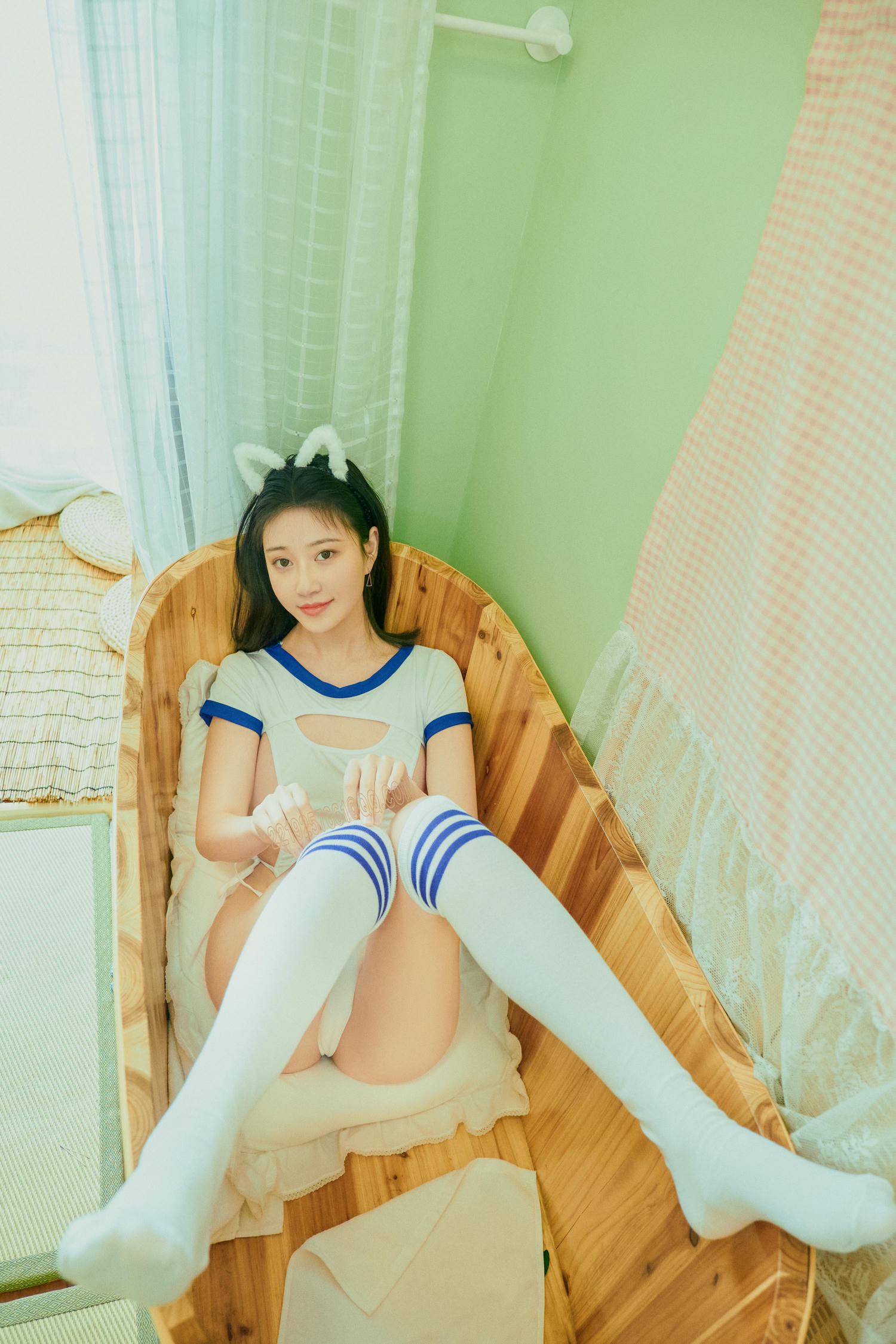 年年 NO.034 喵系少女 [34P 308.01 MB]_第1集