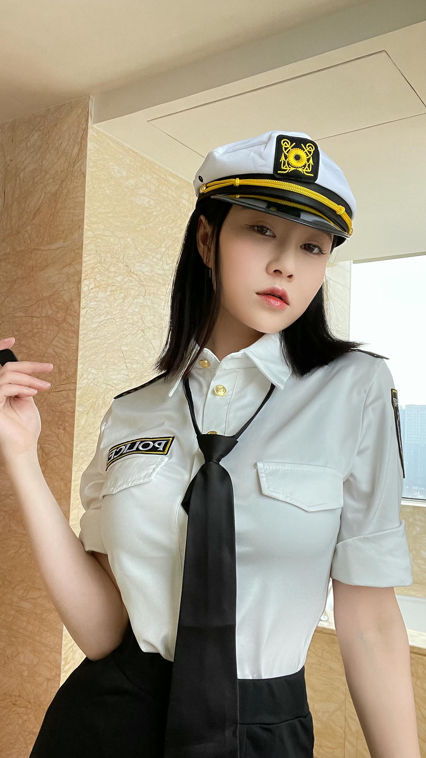 年年 NO.037 涩女警 [82P 255.96 MB]_第1集