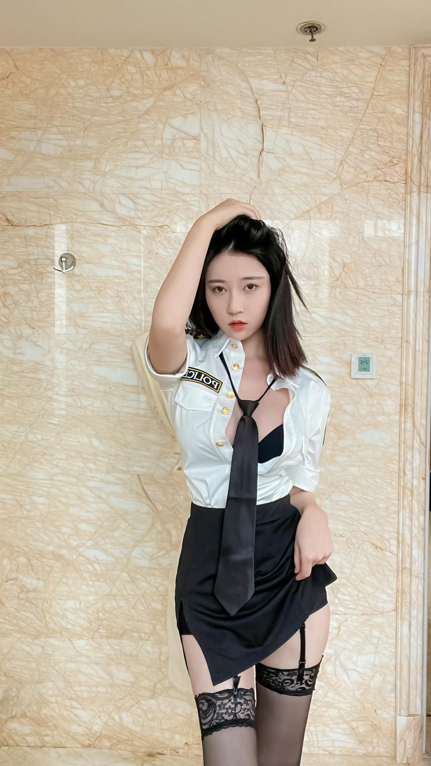 年年 NO.037 涩女警 [82P 255.96 MB]_第3集