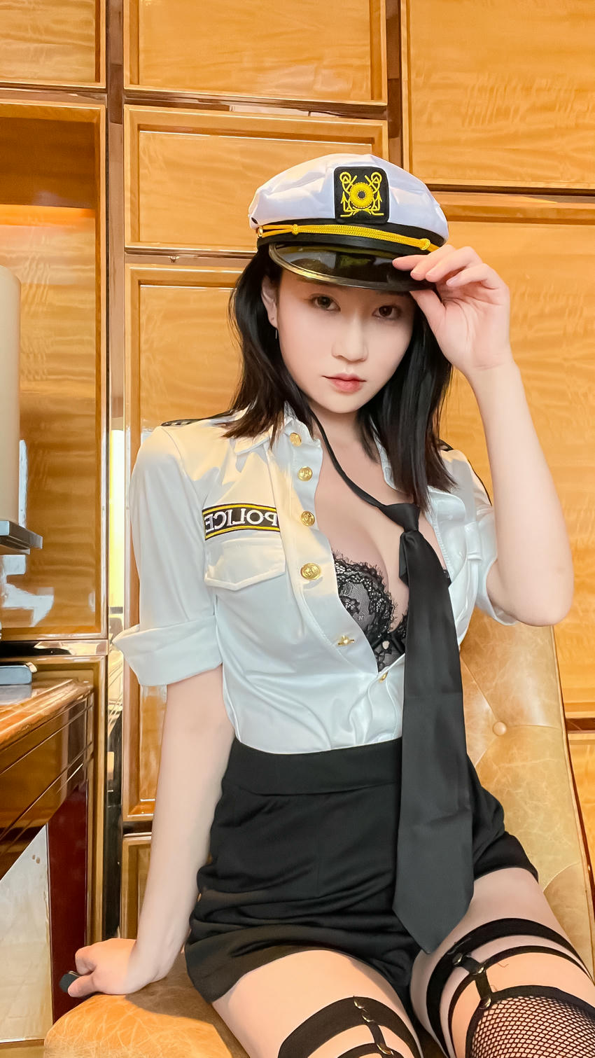 年年 NO.037 涩女警 [82P 255.96 MB]_第4集