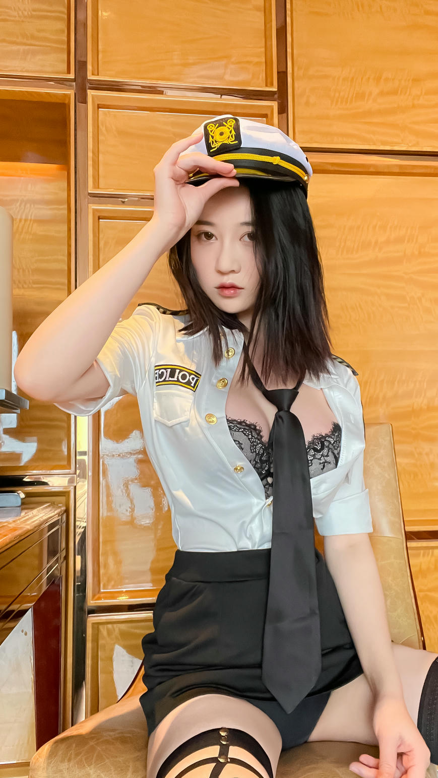 年年 NO.037 涩女警 [82P 255.96 MB]_第4集