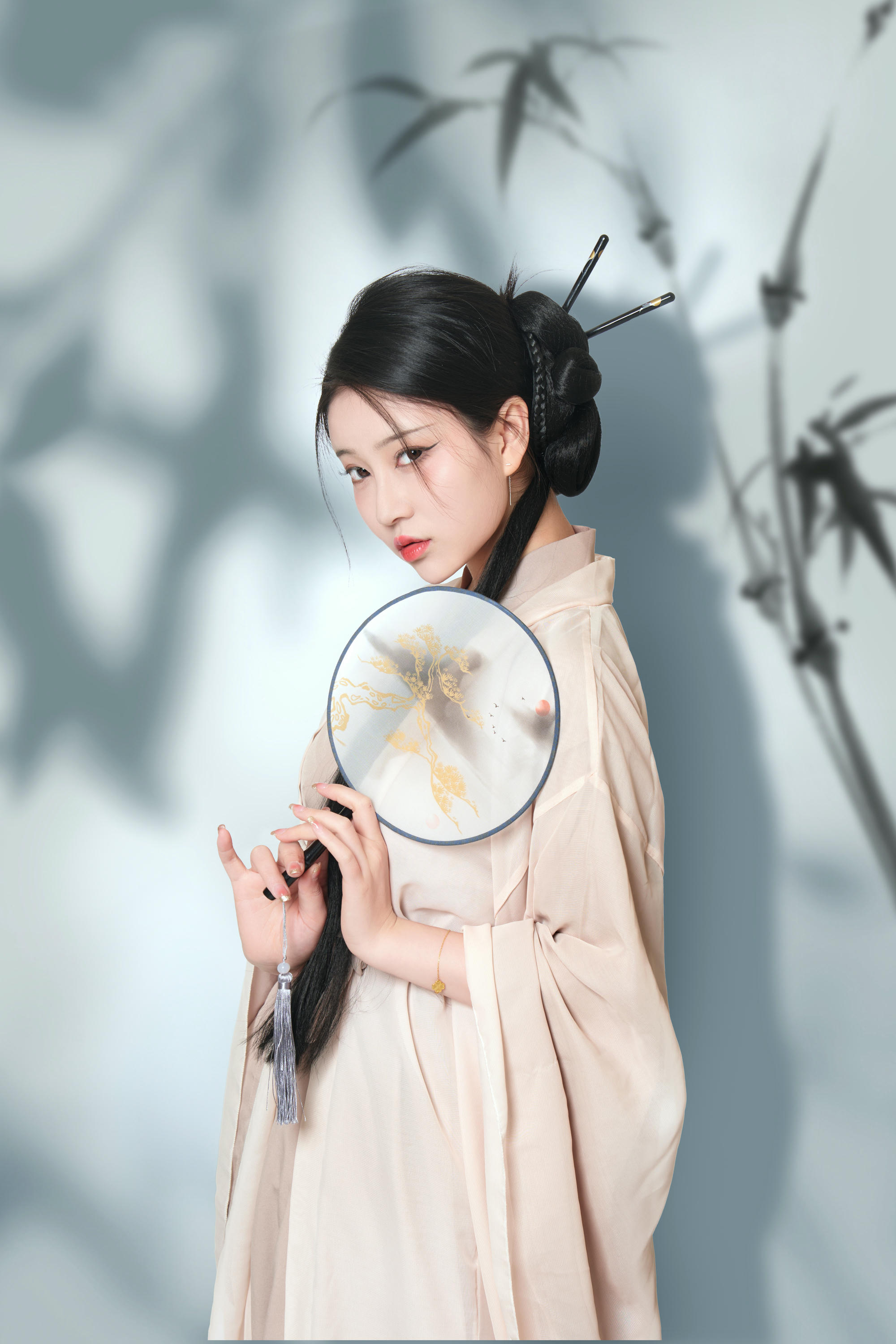 年年 NO.047 青丝 [20P 139MB]_第1集