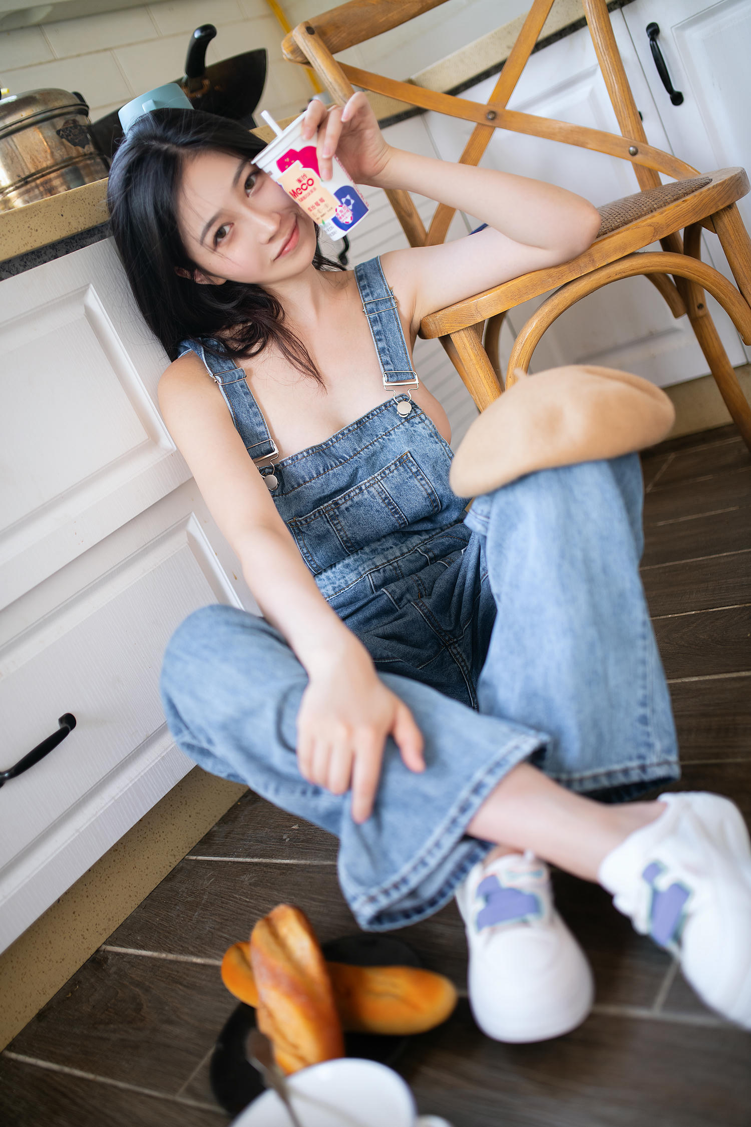 年年 NO.004 背带裤 [32P 201MB]_第2集