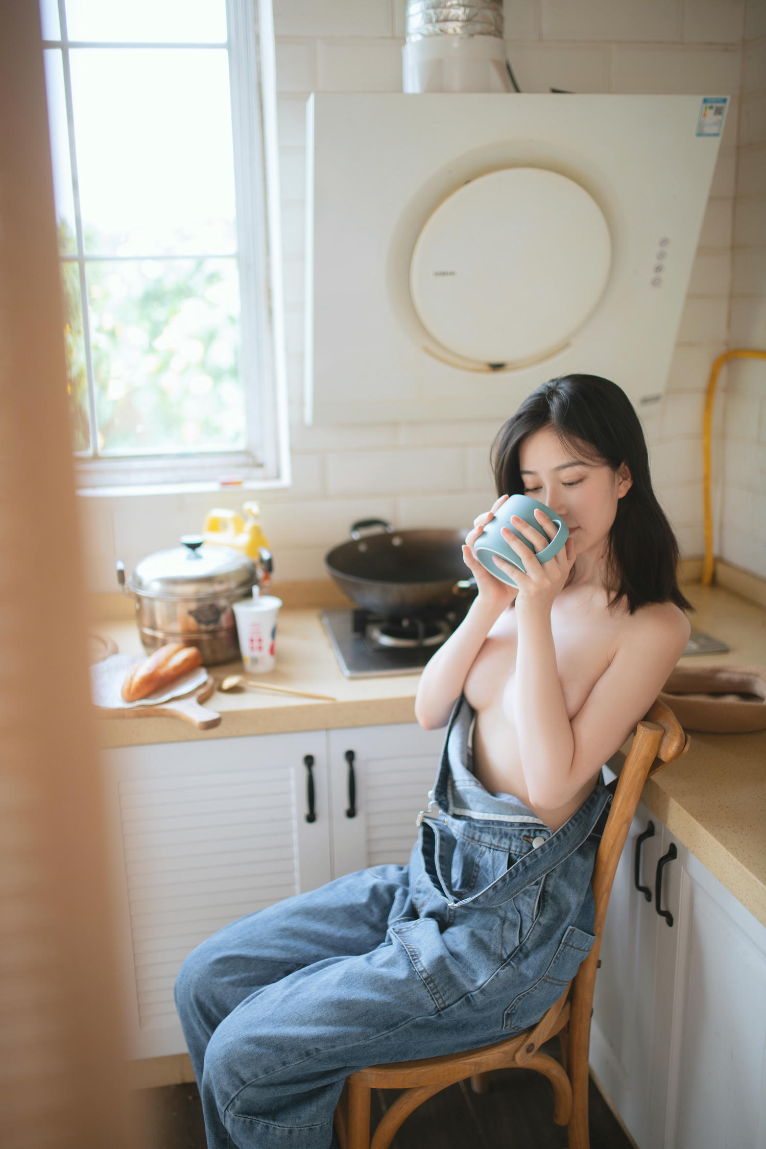 年年 NO.004 背带裤 [32P 201MB]_第2集