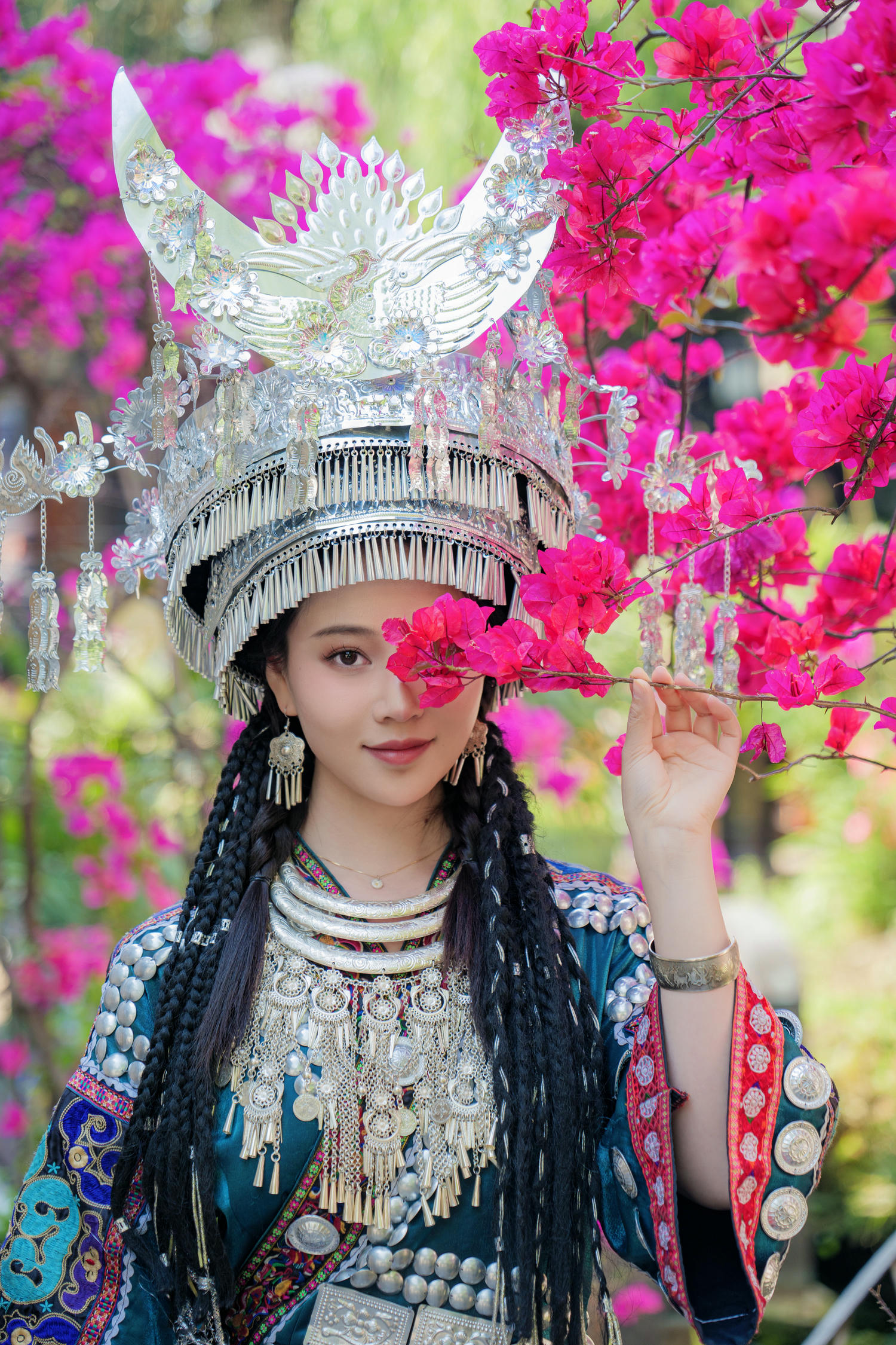 年年 NO.055 苗疆少女 [55P 332MB]_第1集