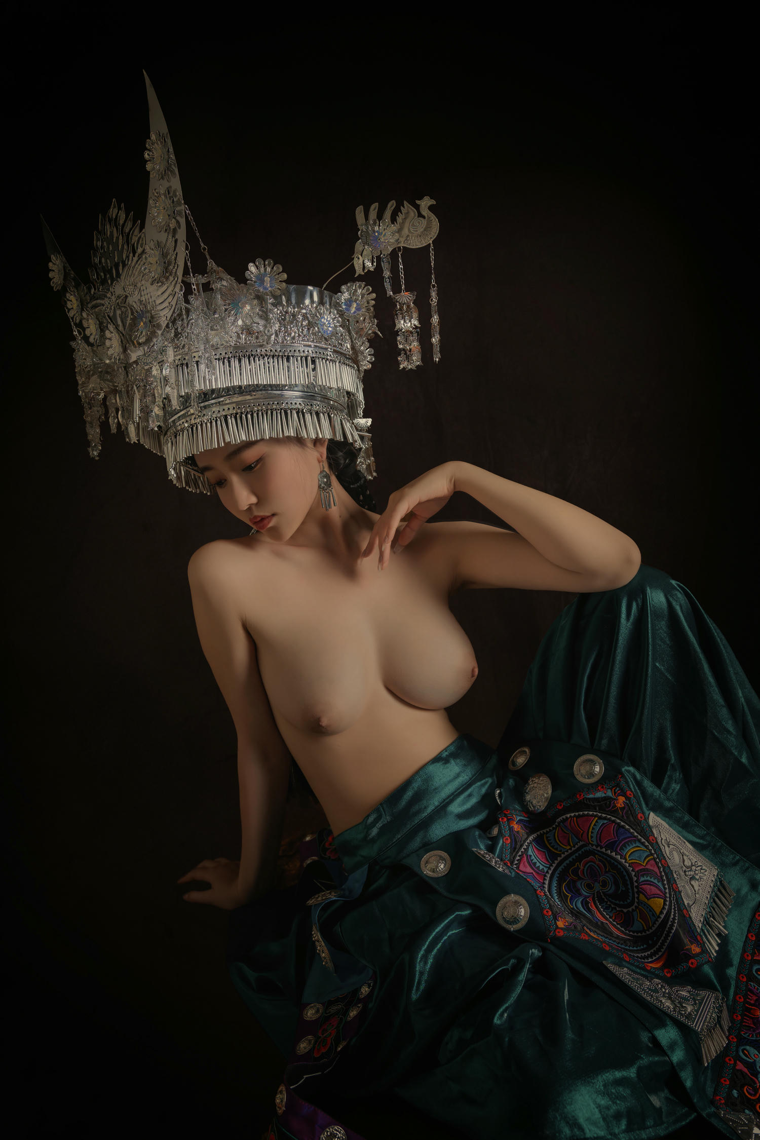 年年 NO.055 苗疆少女 [55P 332MB]_第2集