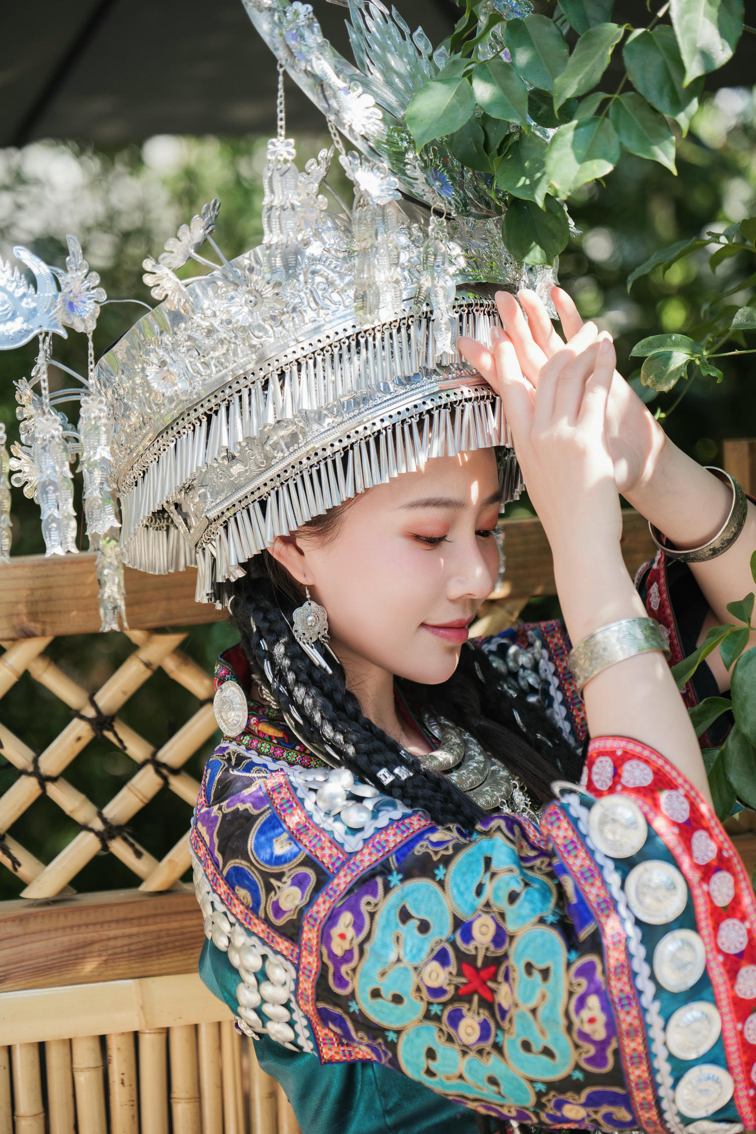 年年 NO.055 苗疆少女 [55P 332MB]_第1集