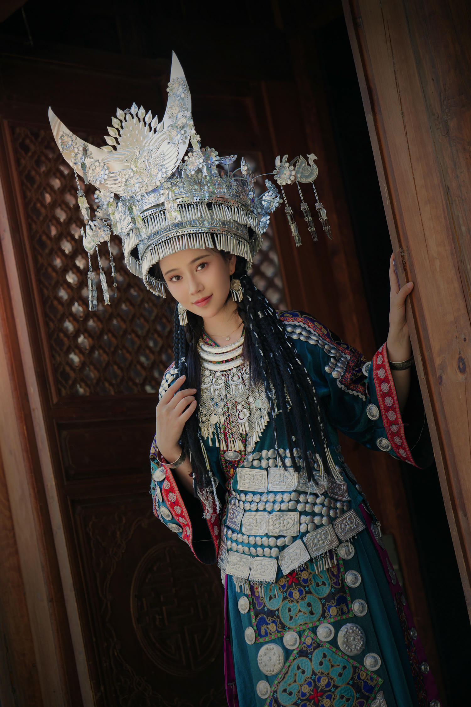 年年 NO.055 苗疆少女 [55P 332MB]_第1集