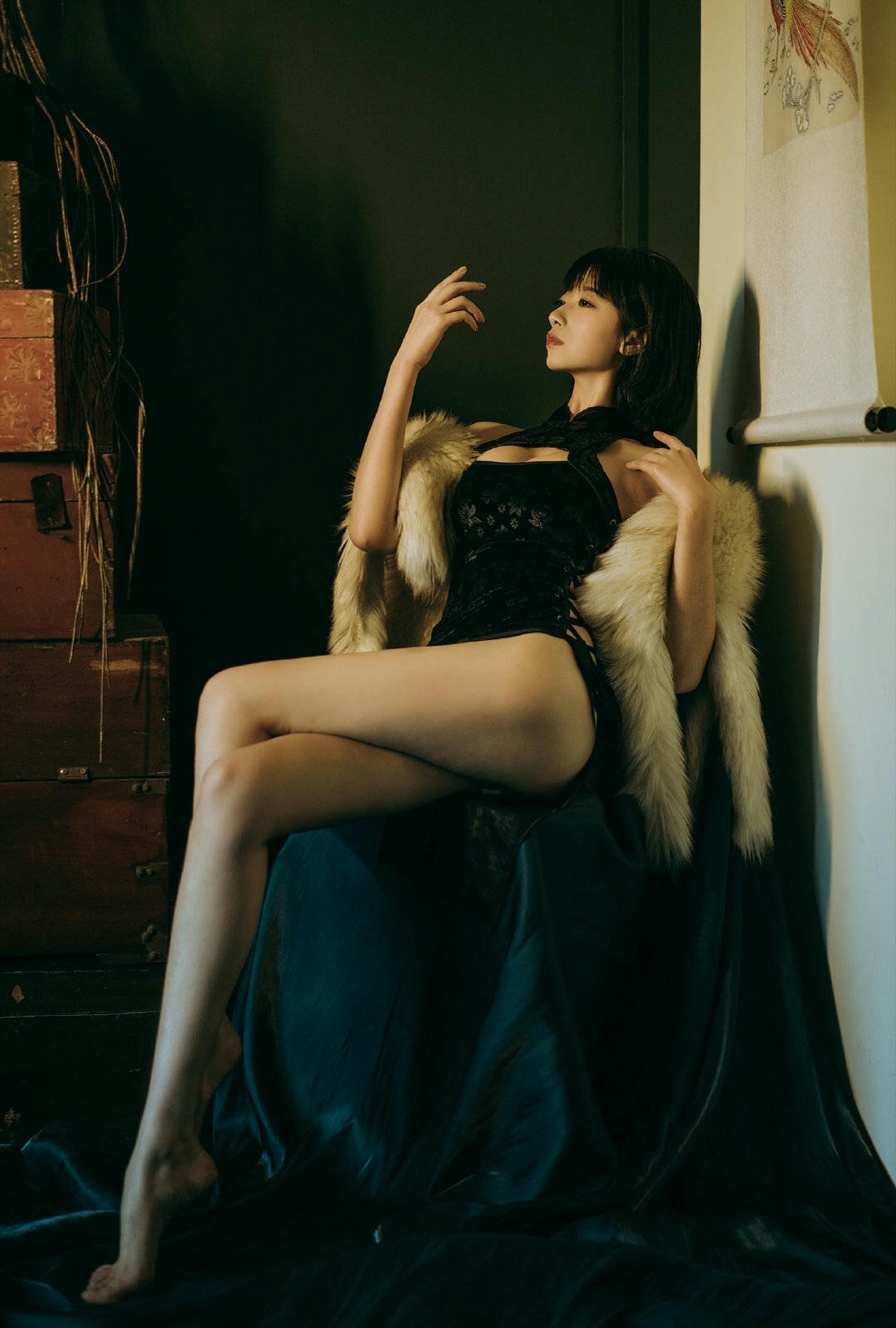 奈汐酱nice NO.010 黄昏 [18P-84MB]_第1集