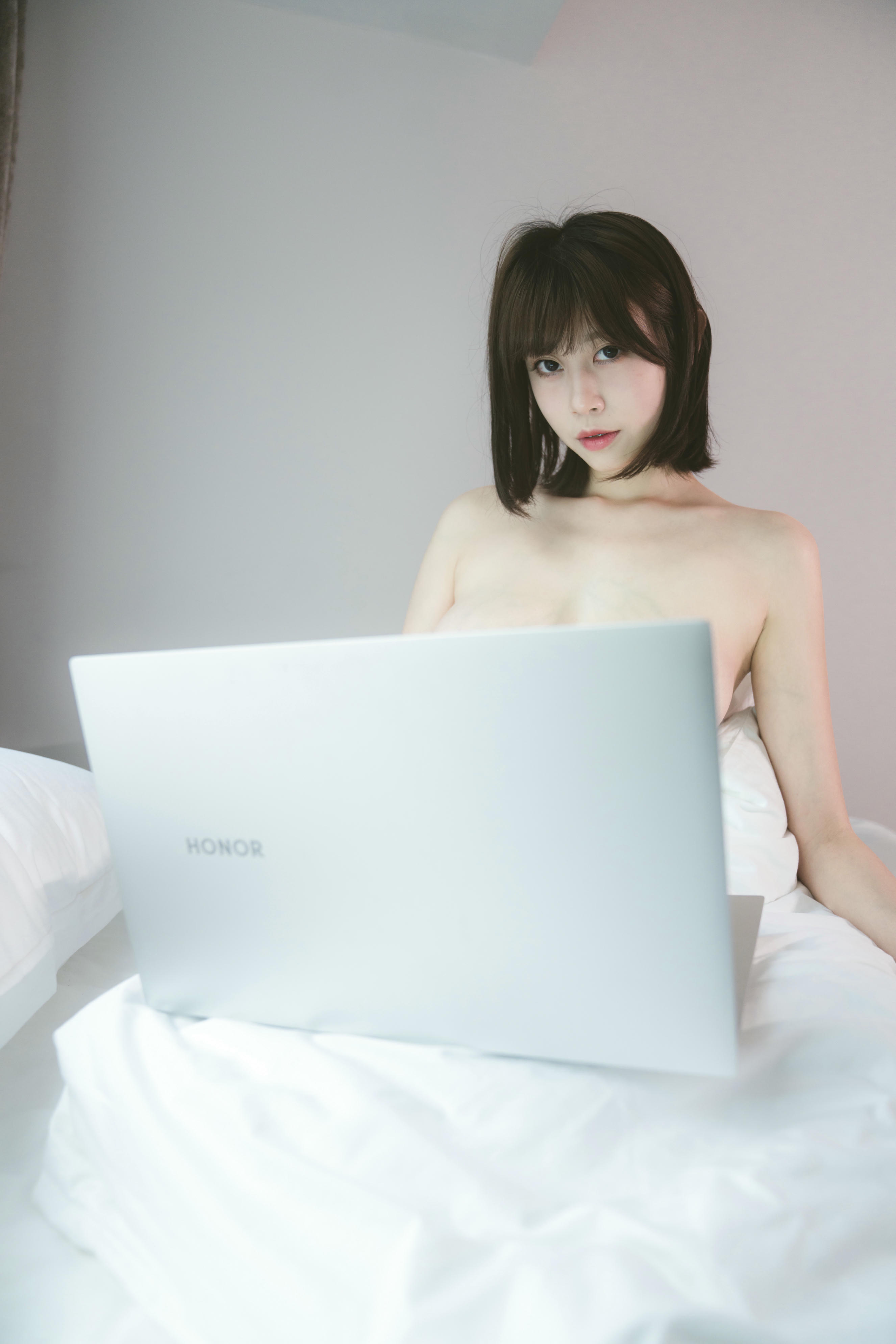 奈汐酱nice NO.027 OL [32P-128MB]_第2集