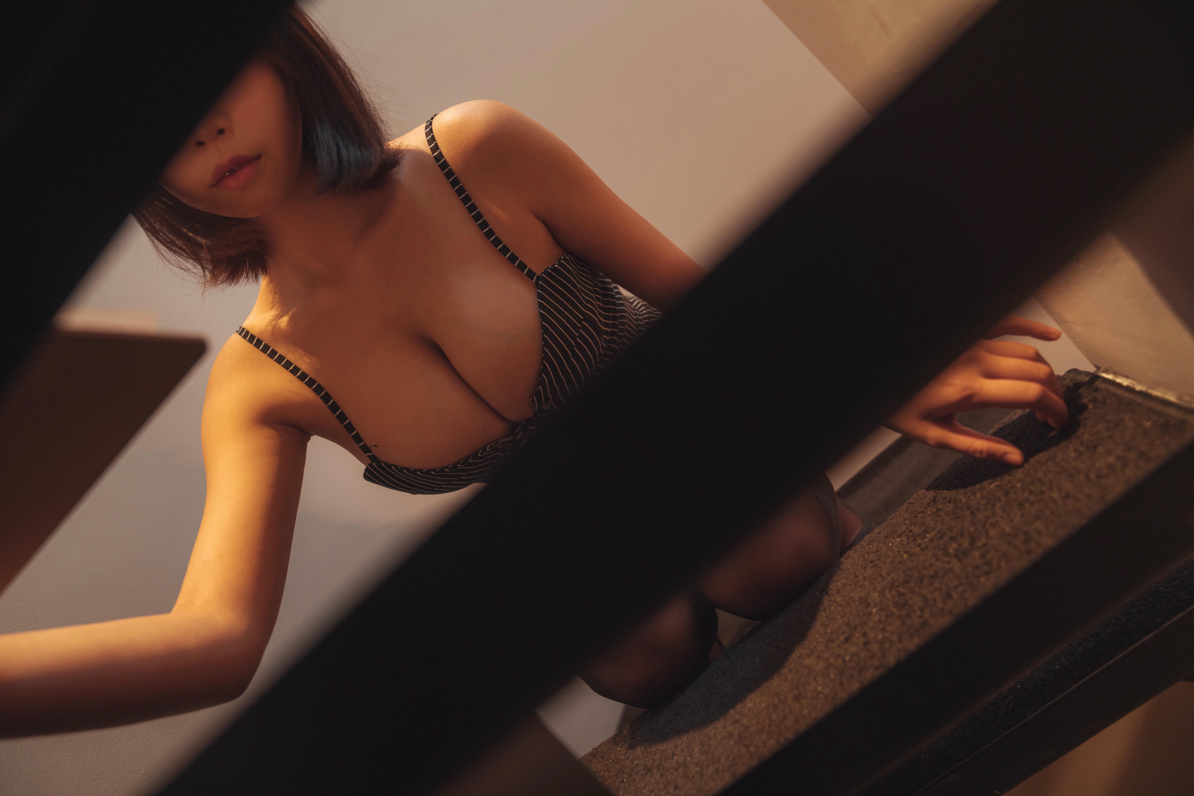 奈汐酱nice NO.027 OL [32P-128MB]_第1集