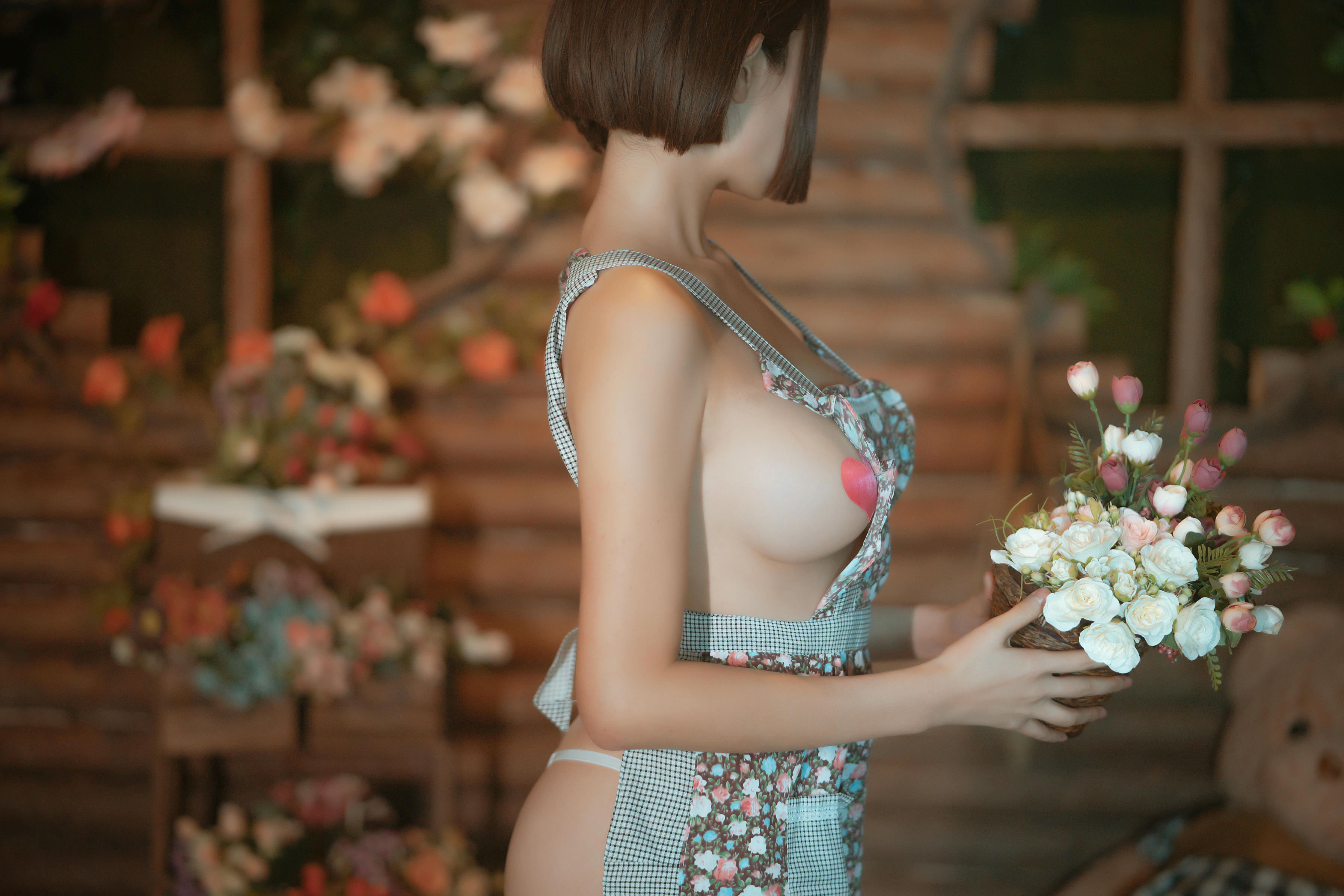 奈汐酱nice NO.002 老板娘2 勤劳的老板娘 [25P-231MB]_第1集