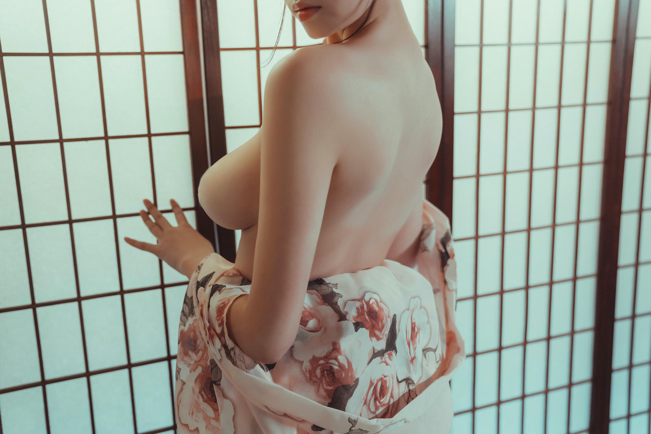 奈汐酱nice NO.033 老板娘 4 [30P-81MB]_第1集