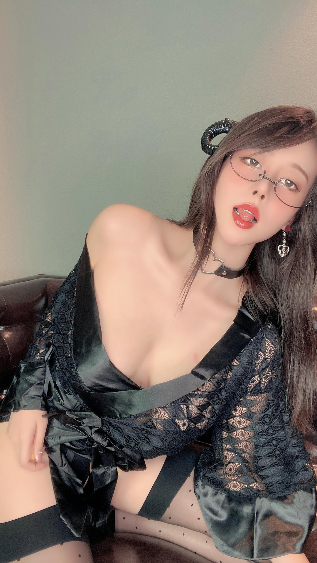 奈汐酱nice NO.035 19号自拍本 夜 [65P1V-326MB]_第1集