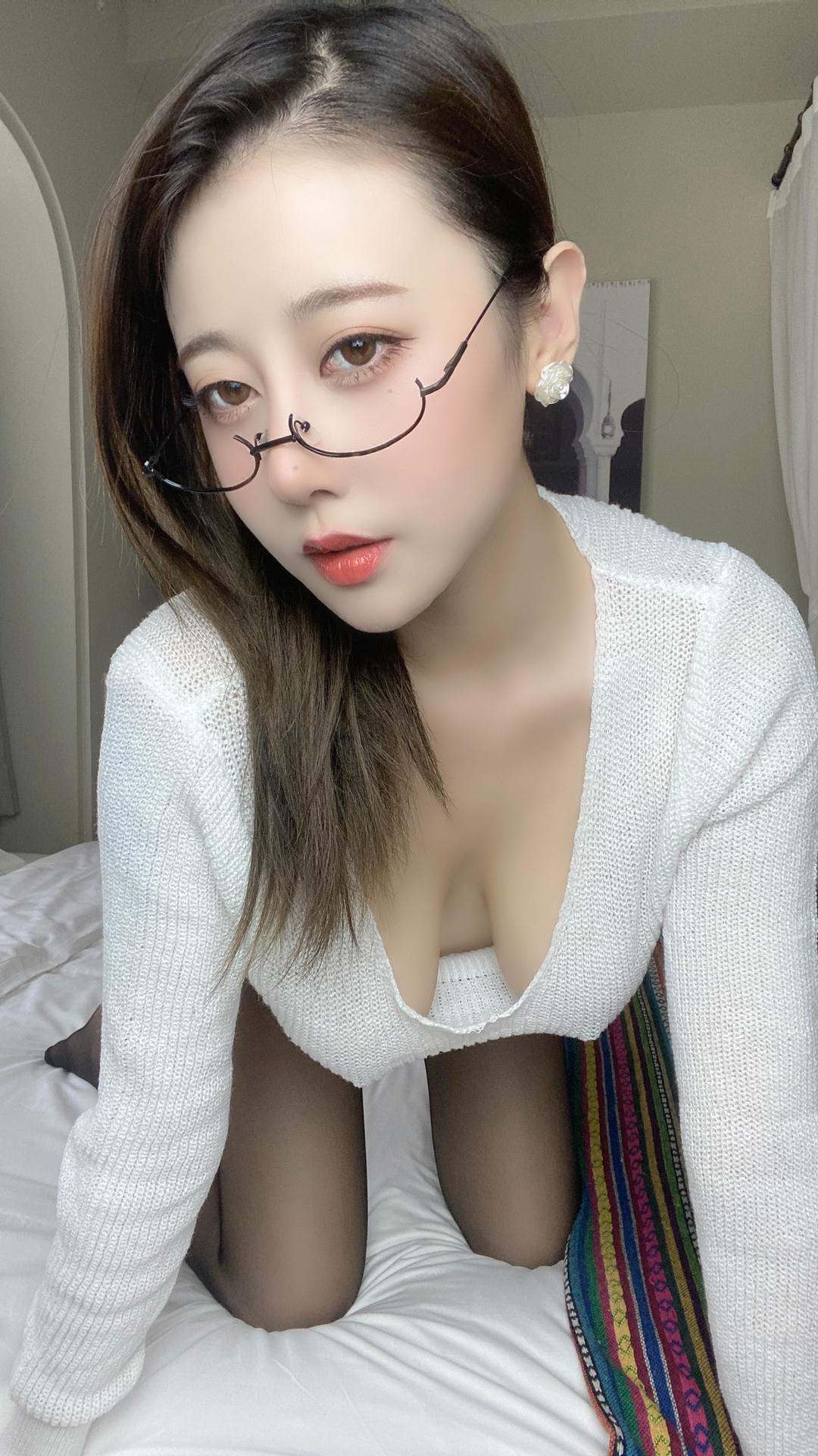 奈汐酱nice NO.037 24号自拍本 姐姐 [75P7V-652MB]_第2集