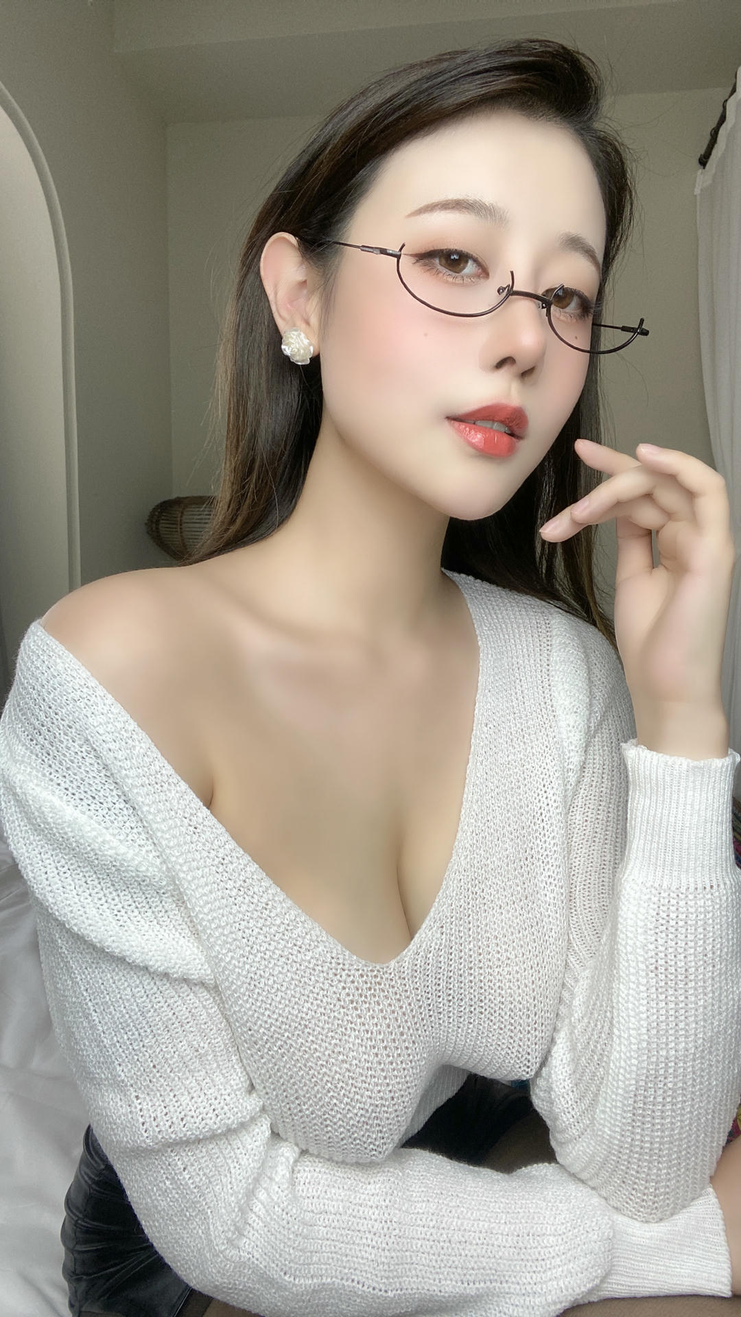 奈汐酱nice NO.037 24号自拍本 姐姐 [75P7V-652MB]_第1集