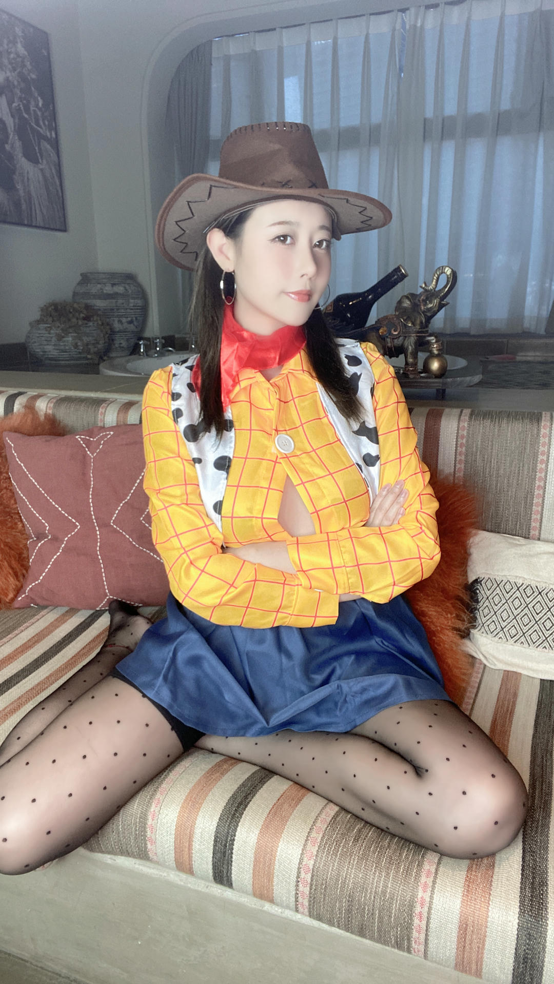 奈汐酱nice NO.041 25号自拍本 胡迪 [55P1V-302MB]_第1集