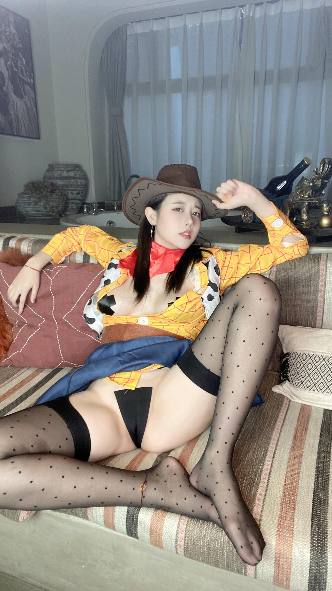 奈汐酱nice NO.041 25号自拍本 胡迪 [55P1V-302MB]_第2集