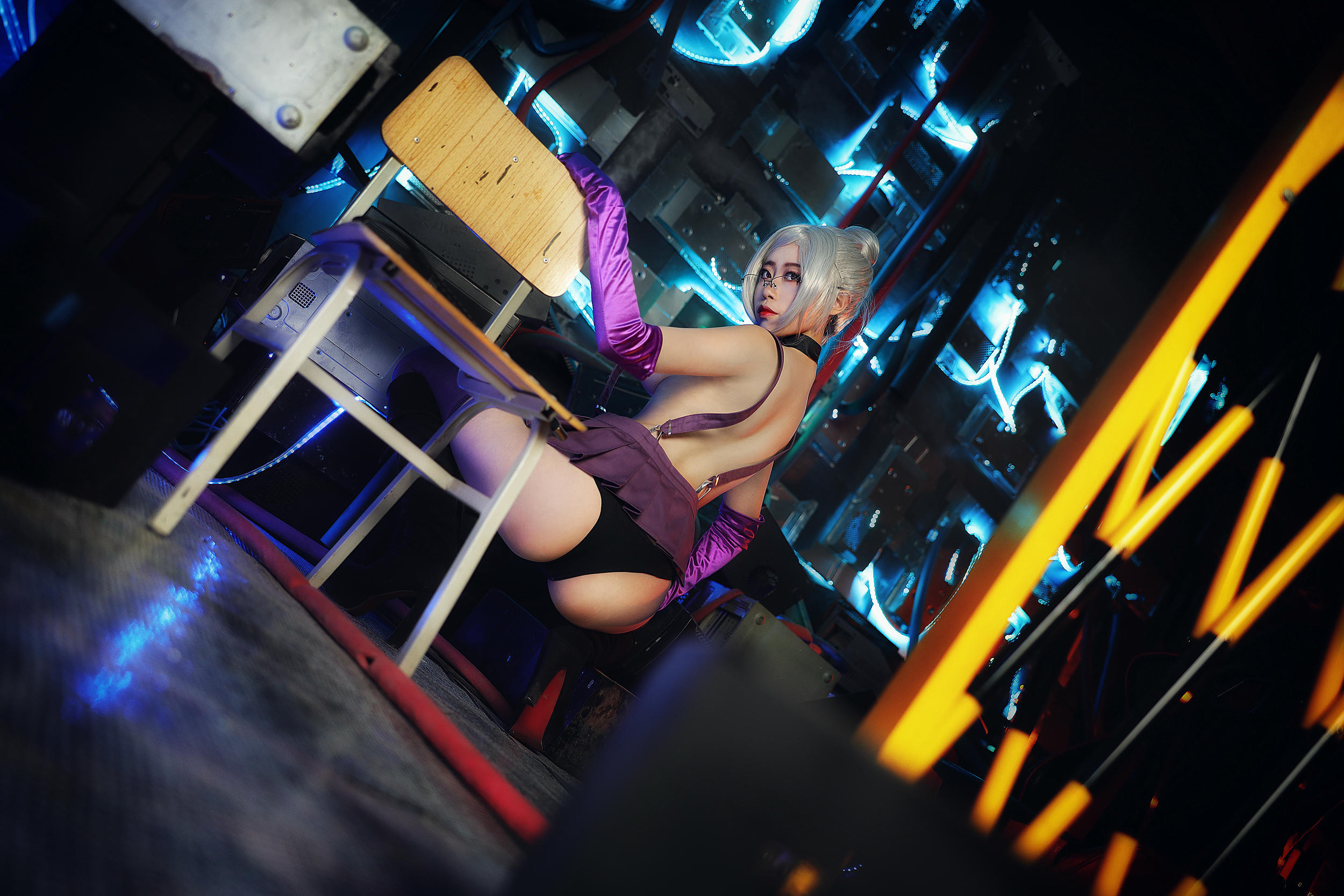 奈汐酱nice NO.004 朋克魅影 科幻 [11P-81MB]_第1集