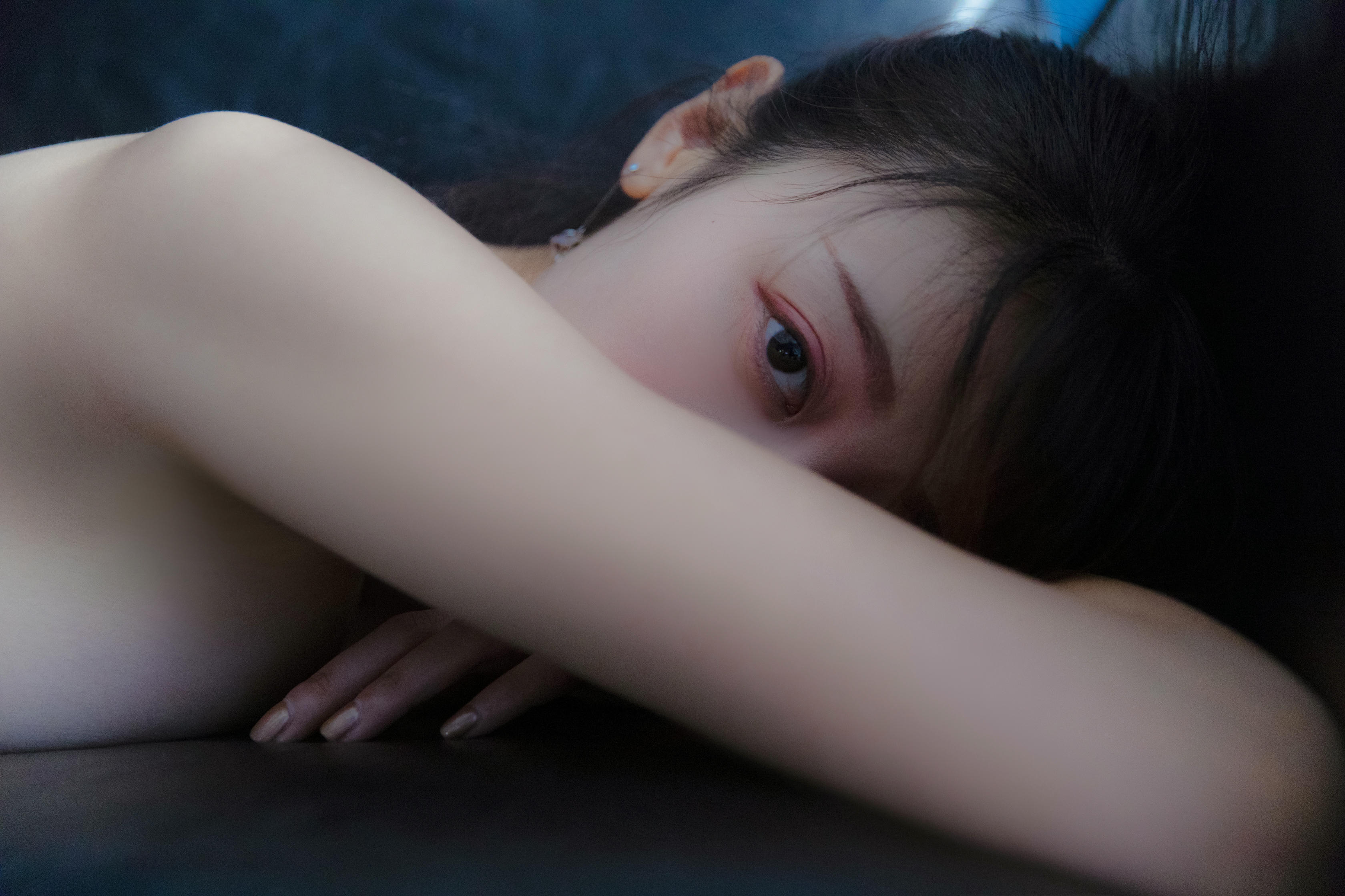 奈汐酱nice NO.051 深蓝 [25P 352MB]_第1集