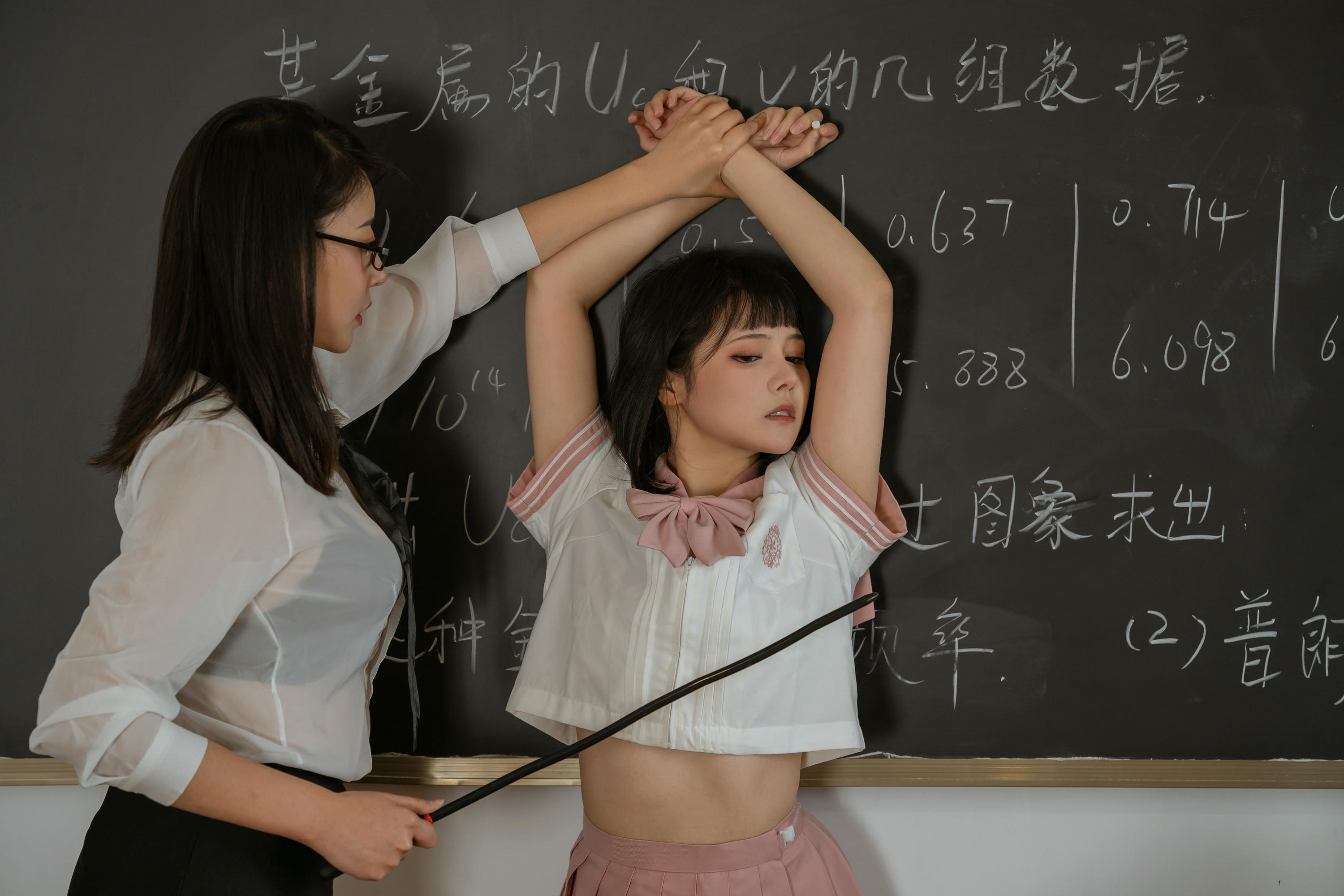 奈汐酱nice NO.064 &七月喵子 放学后的补习[72P-1V-591.8M]_第1集