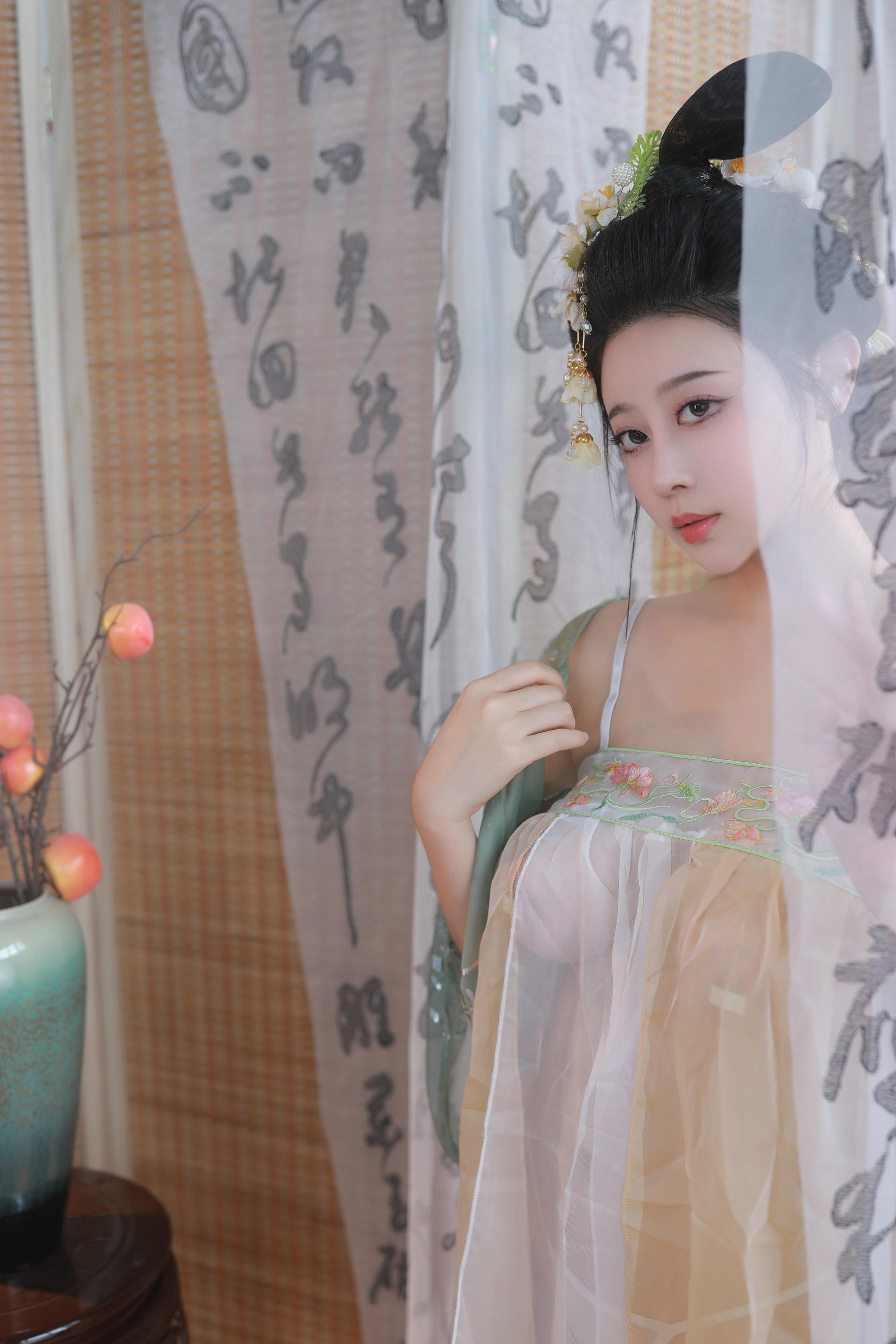 奈汐酱nice NO.073 古风青纱曦[70P-1V-559.7M]_第1集