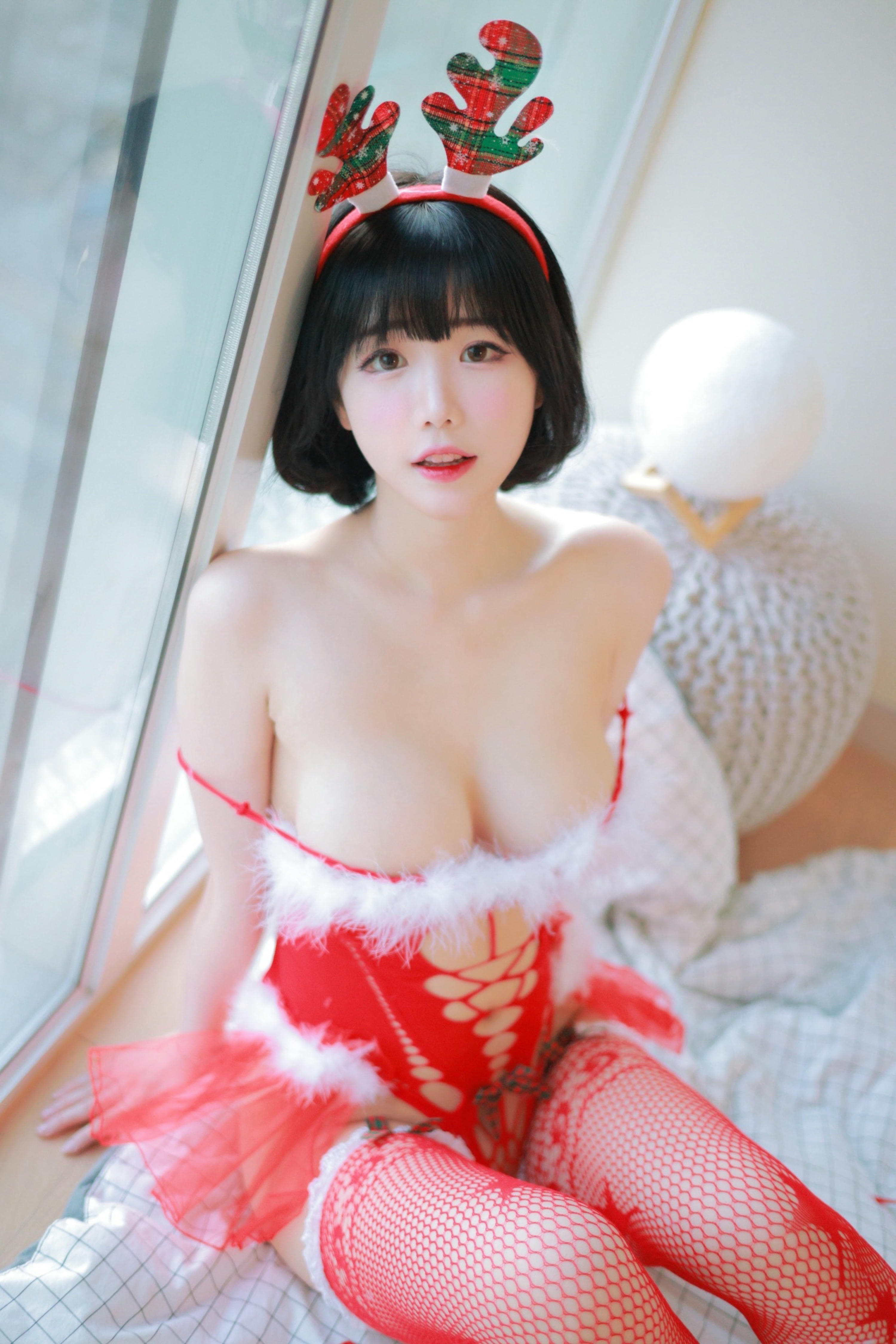 韩国美女-Patreon NO.002 Addielyn (에디린) - X'mas Dec 2021 [79P6V 1.31GB]_第2集