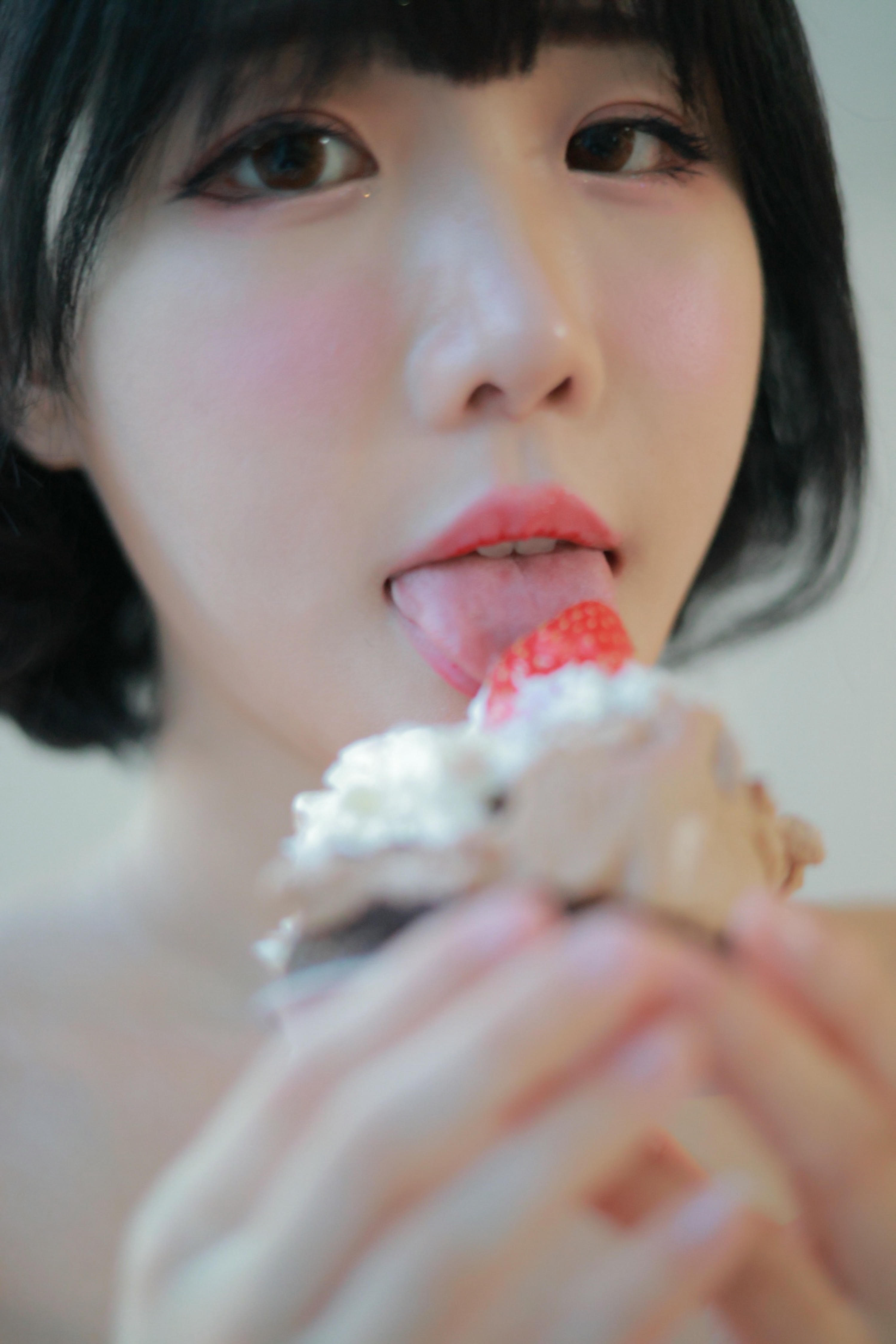 韩国美女-Patreon NO.002 Addielyn (에디린) - X'mas Dec 2021 [79P6V 1.31GB]_第2集