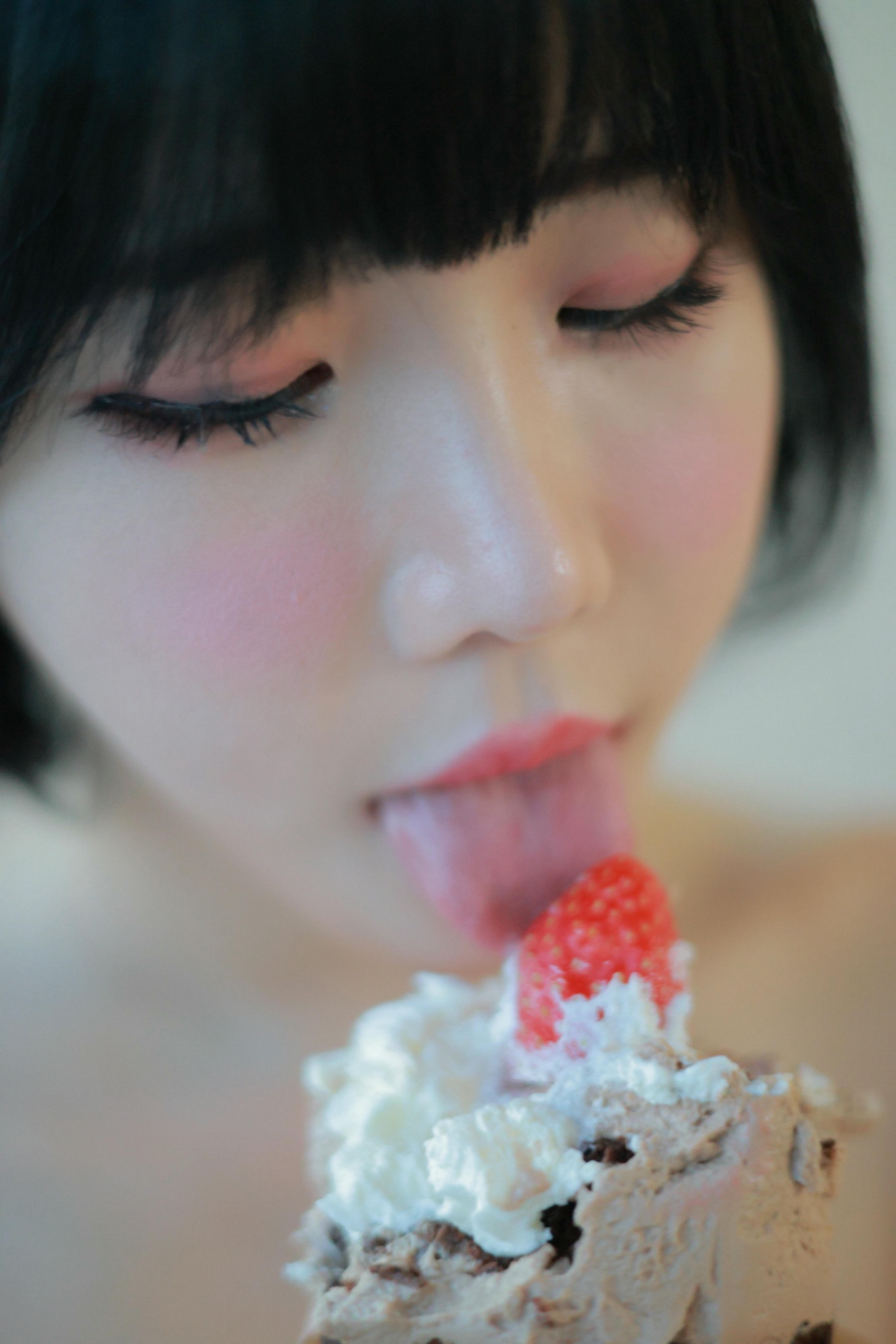 韩国美女-Patreon NO.002 Addielyn (에디린) - X'mas Dec 2021 [79P6V 1.31GB]_第2集