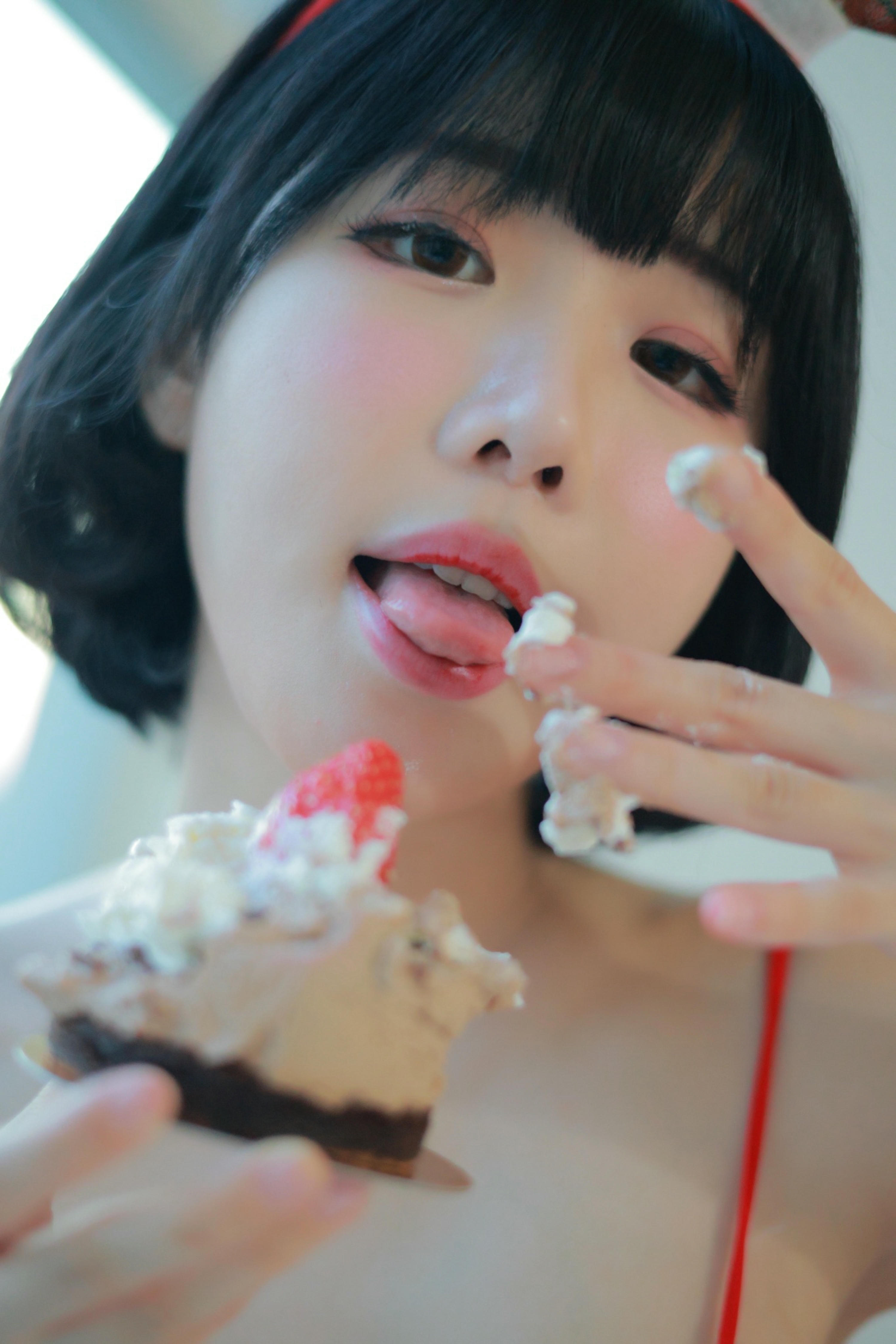 韩国美女-Patreon NO.002 Addielyn (에디린) - X'mas Dec 2021 [79P6V 1.31GB]_第2集
