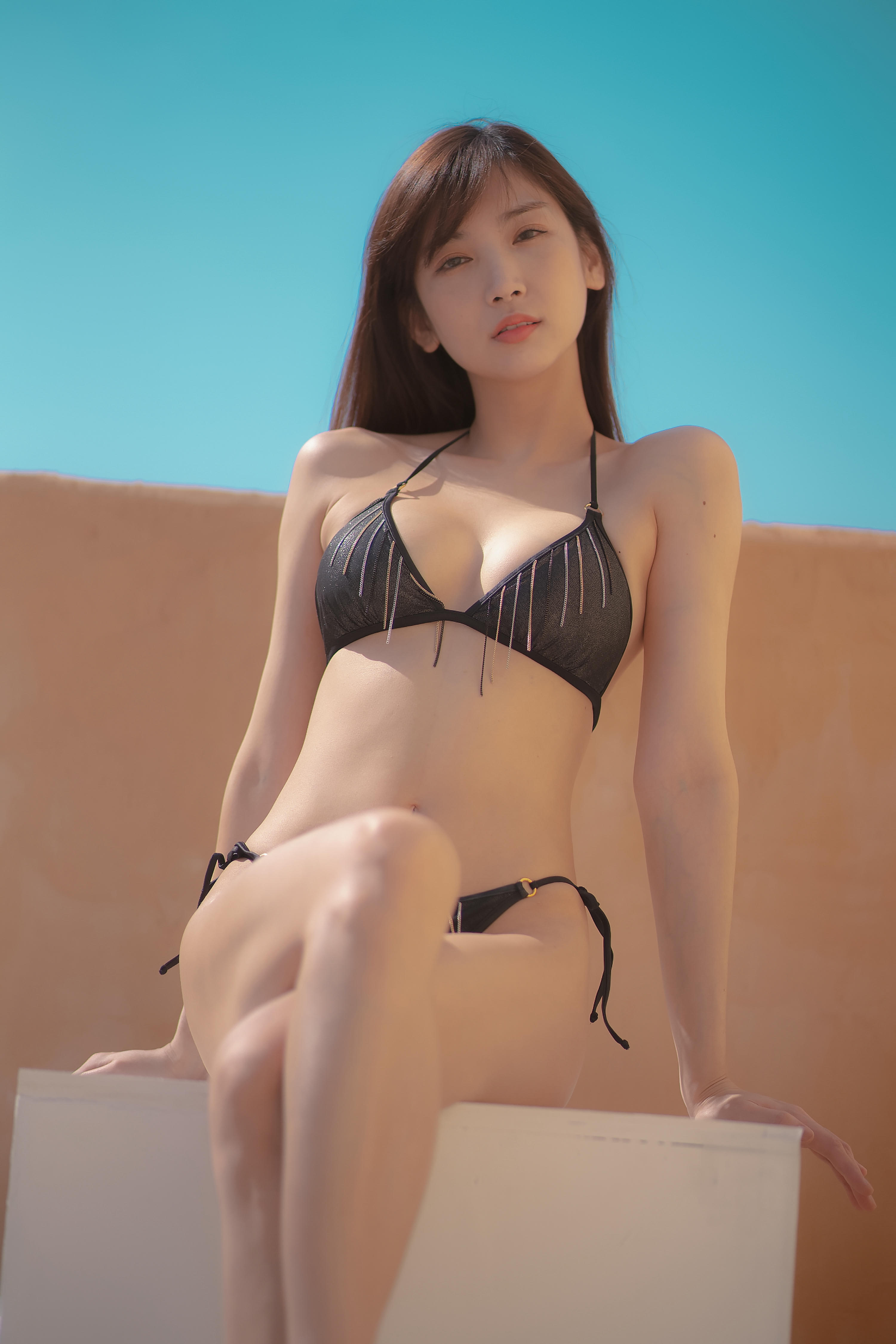 韩国美女-Patreon NO.003 Leezy - In room [41P5V 768MB]_第2集