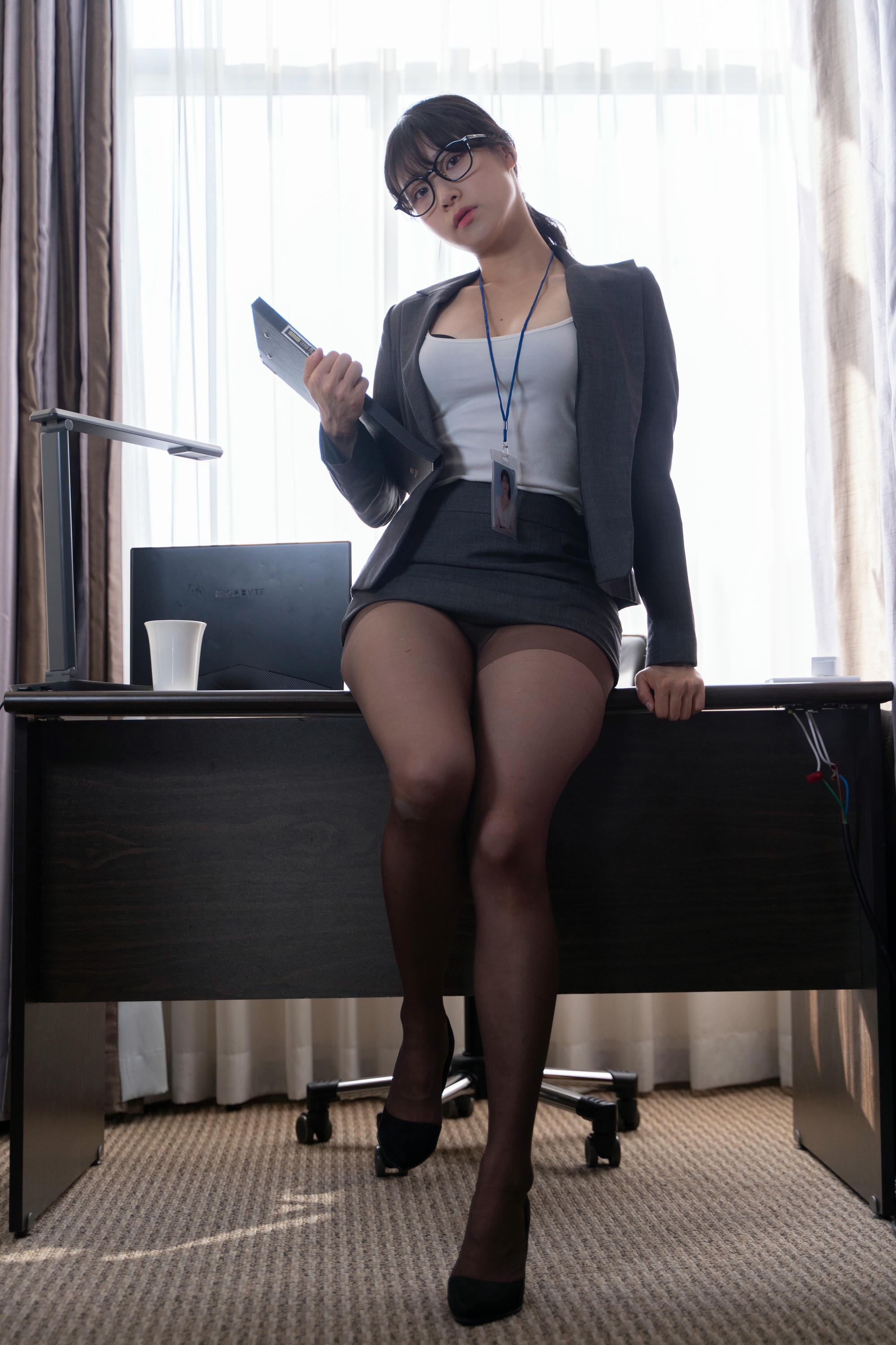 韩国美女-Patreon NO.056 Auddk Pleasures in Office [19P+4V／1.68GB]_第1集