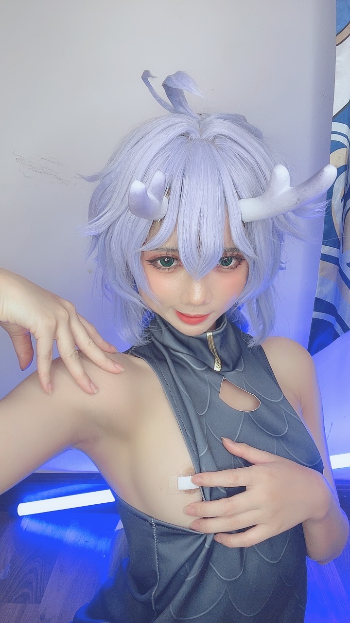 越南coser-PoppaChan NO.010 Bailu[155P-12V-457.8M]_第7集