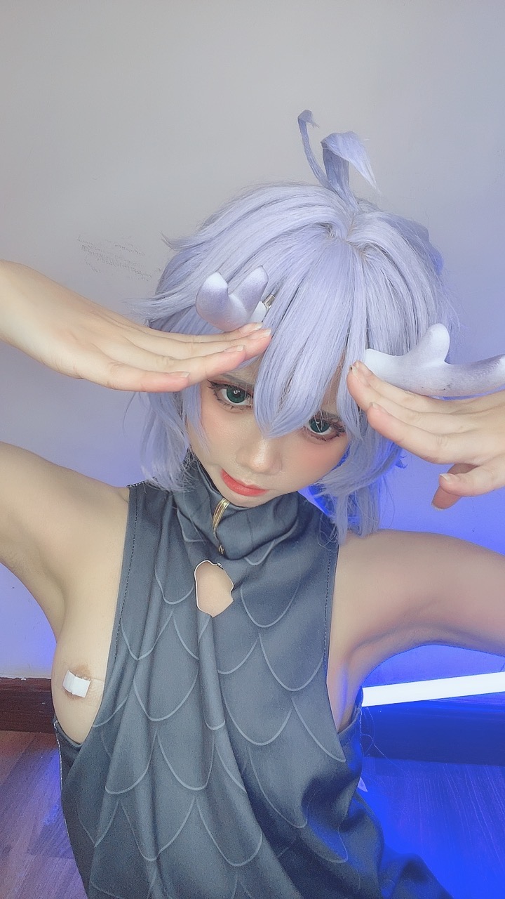 越南coser-PoppaChan NO.010 Bailu[155P-12V-457.8M]_第7集