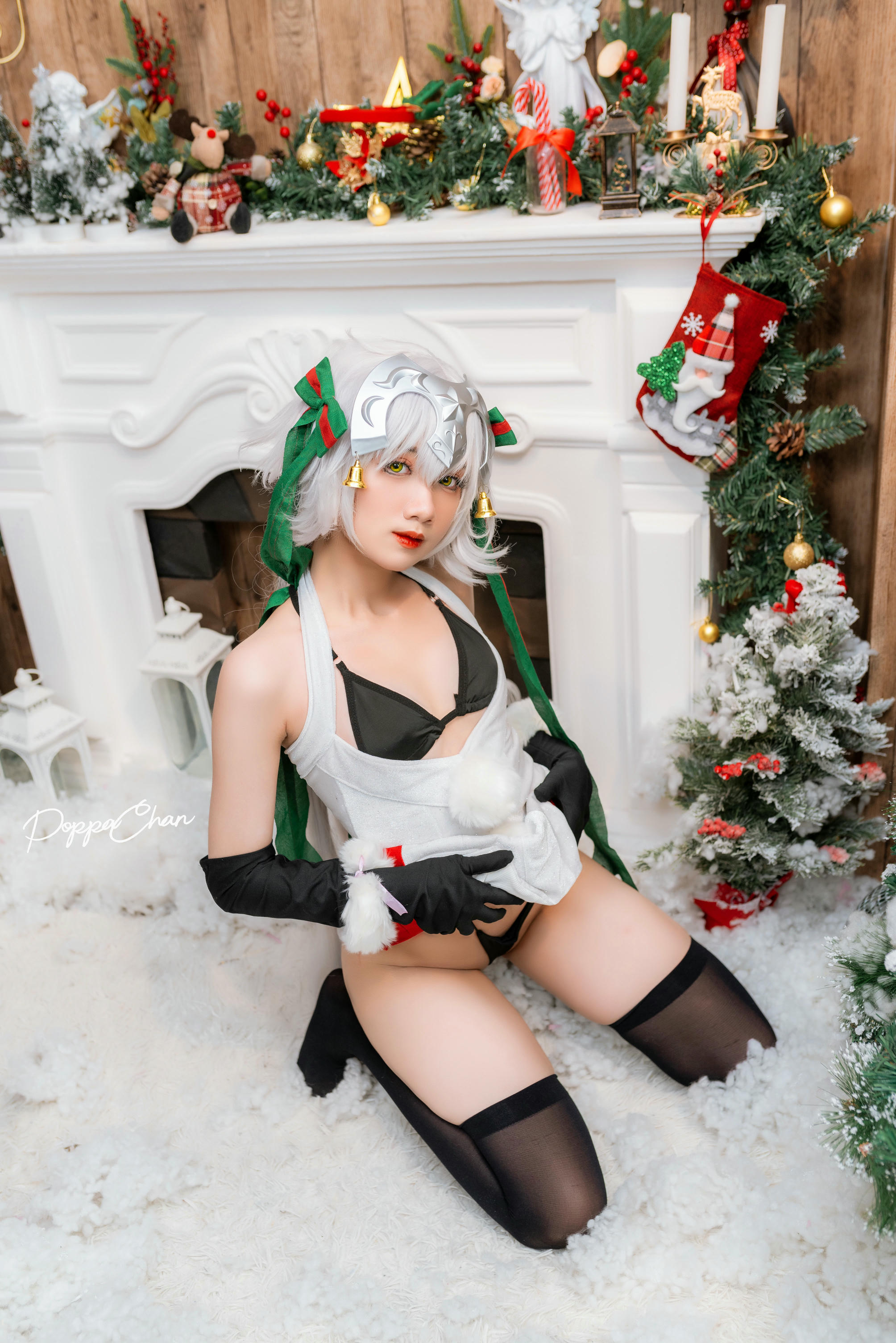 越南coser-PoppaChan NO.018 Jeanne D'arc Alter Santa Lily (NSFW -Sexy and Lewd content) [26P+4V／139MB]_第1集