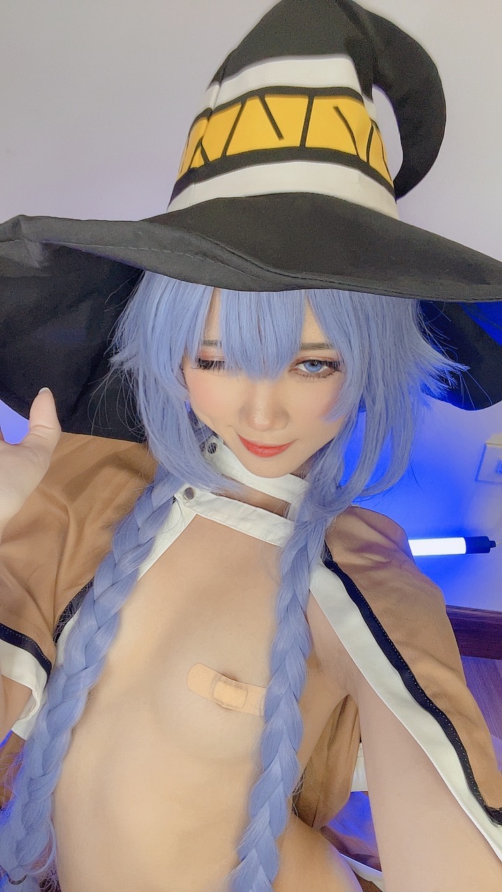 越南coser-PoppaChan NO.003 Roxy[147P-466.9M]_第7集