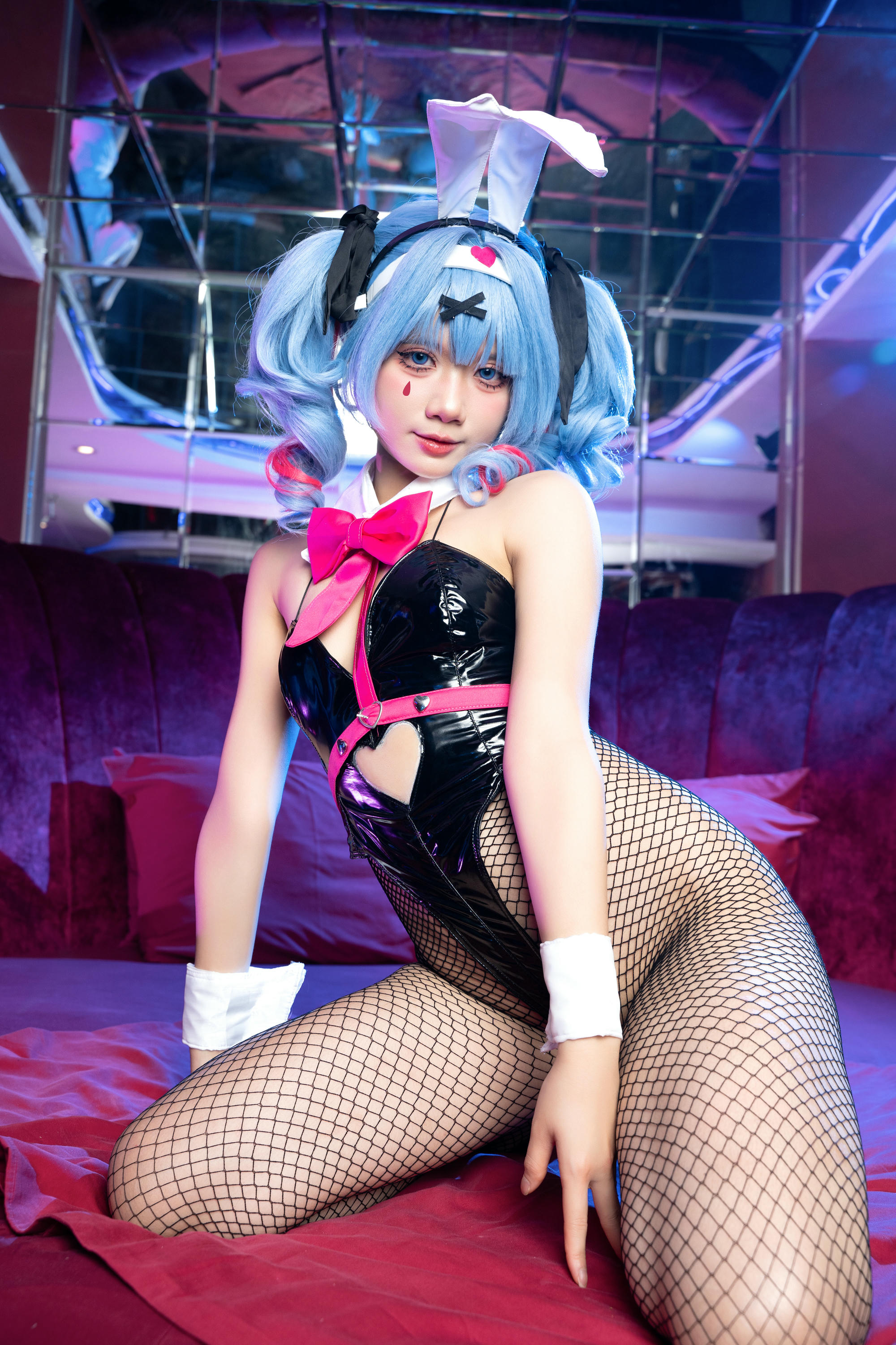 越南coser-PoppaChan NO.032 Miku Rabbit Hole [168P+18V 1.29GB]_第1集