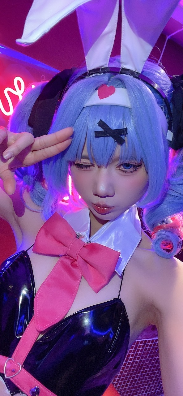 越南coser-PoppaChan NO.032 Miku Rabbit Hole [168P+18V 1.29GB]-Selfies_第1集