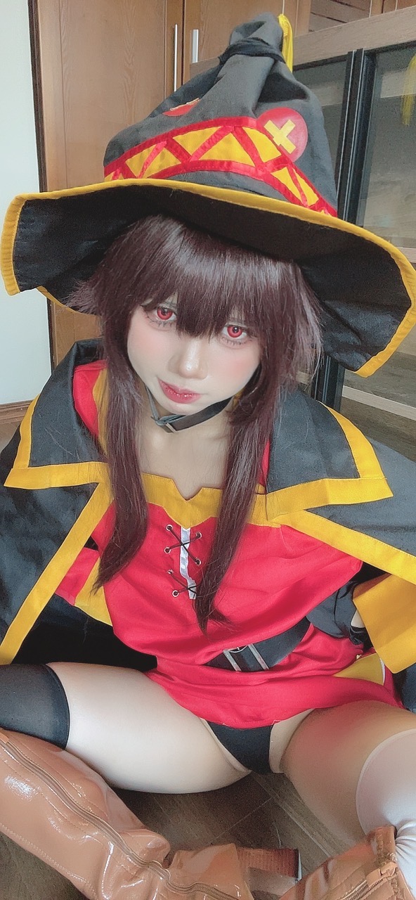 越南coser-PoppaChan NO.033 Konosuba Megumin [128P12V-1.01GB]-Selfies_第1集