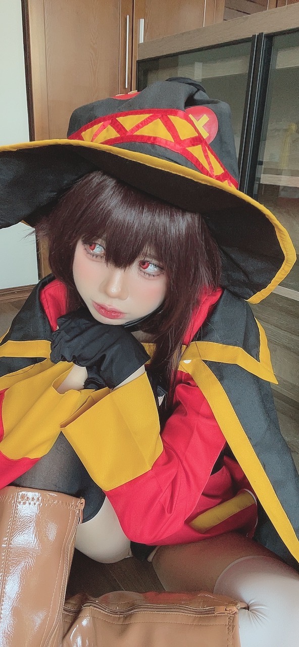越南coser-PoppaChan NO.033 Konosuba Megumin [128P12V-1.01GB]-Selfies_第1集